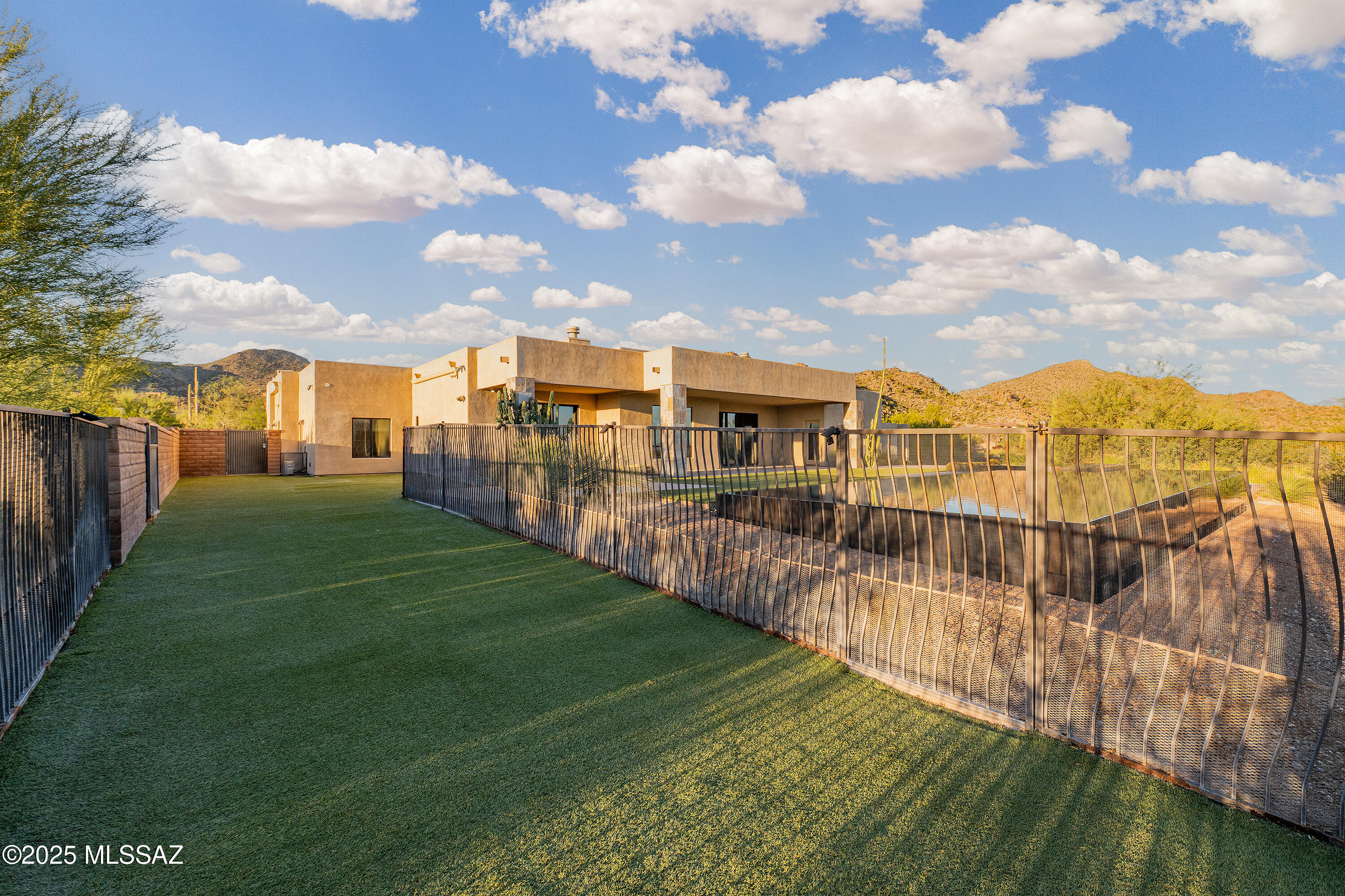 Canyon Pass At Dove Mountain - Residential