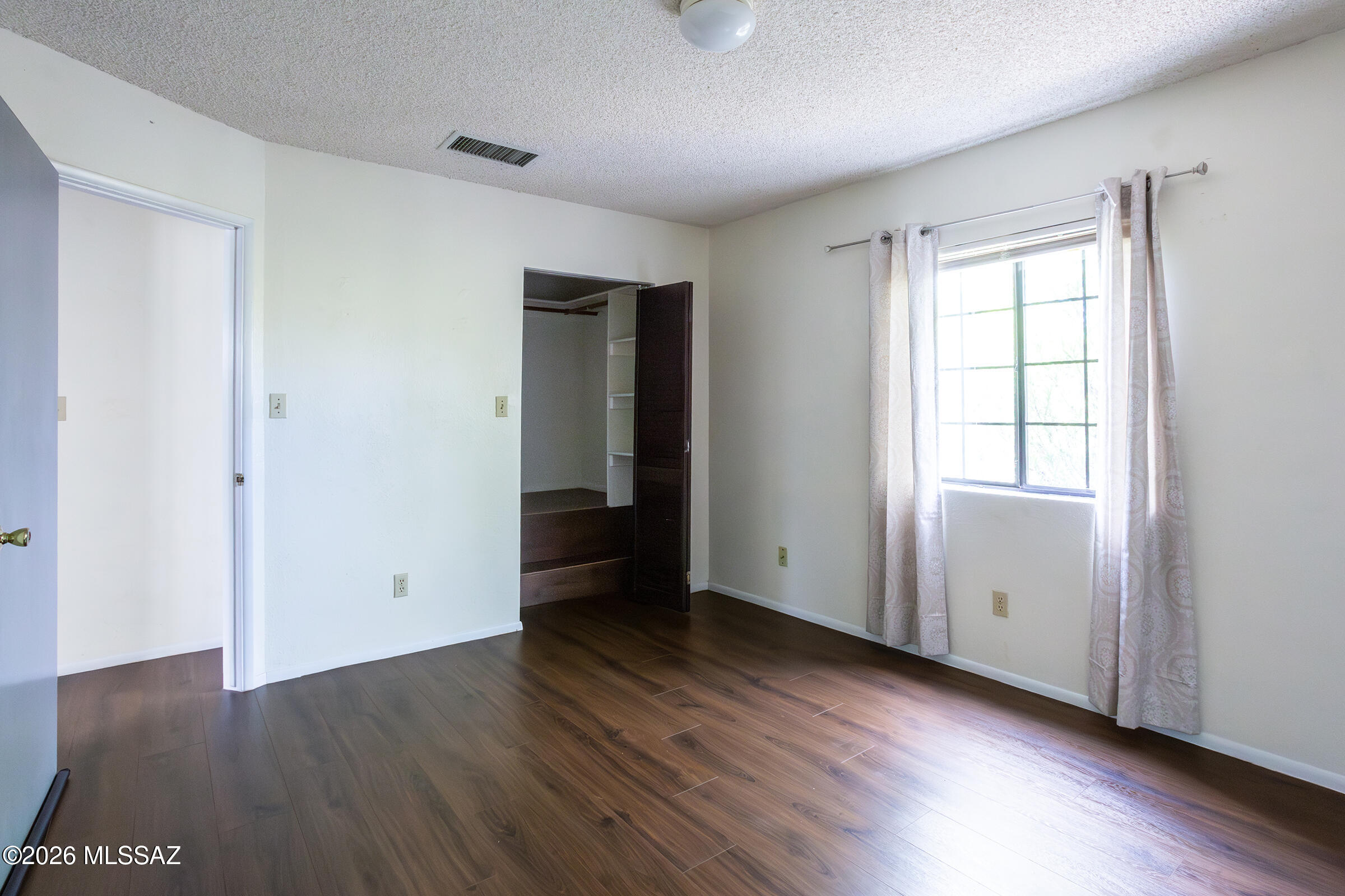 Rolling Hills - Residential Lease