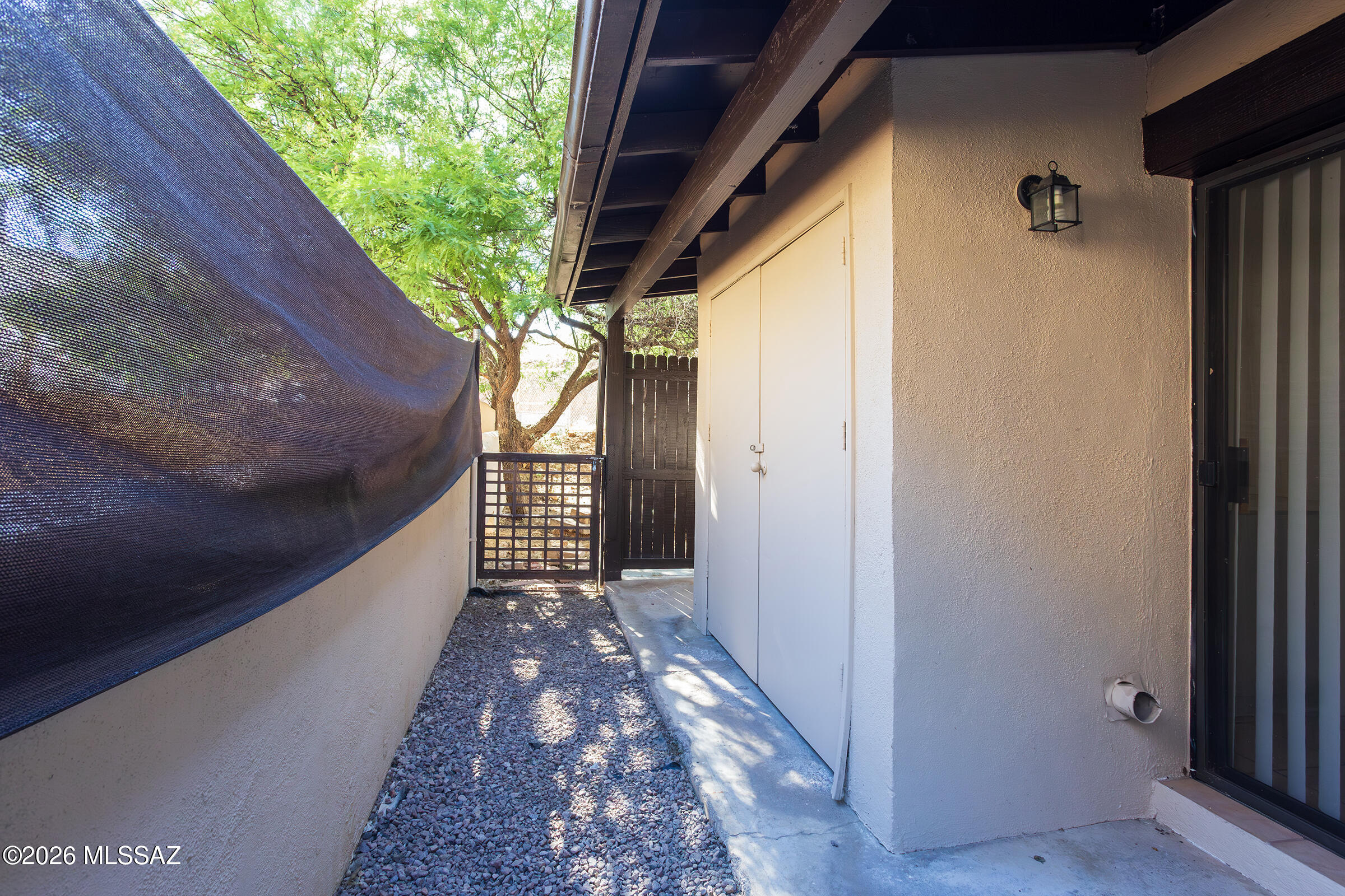 Rolling Hills - Residential Lease