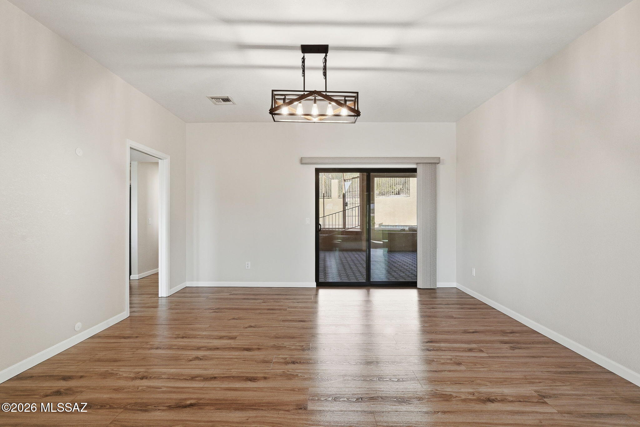 Las Alturas (1-167) - Residential