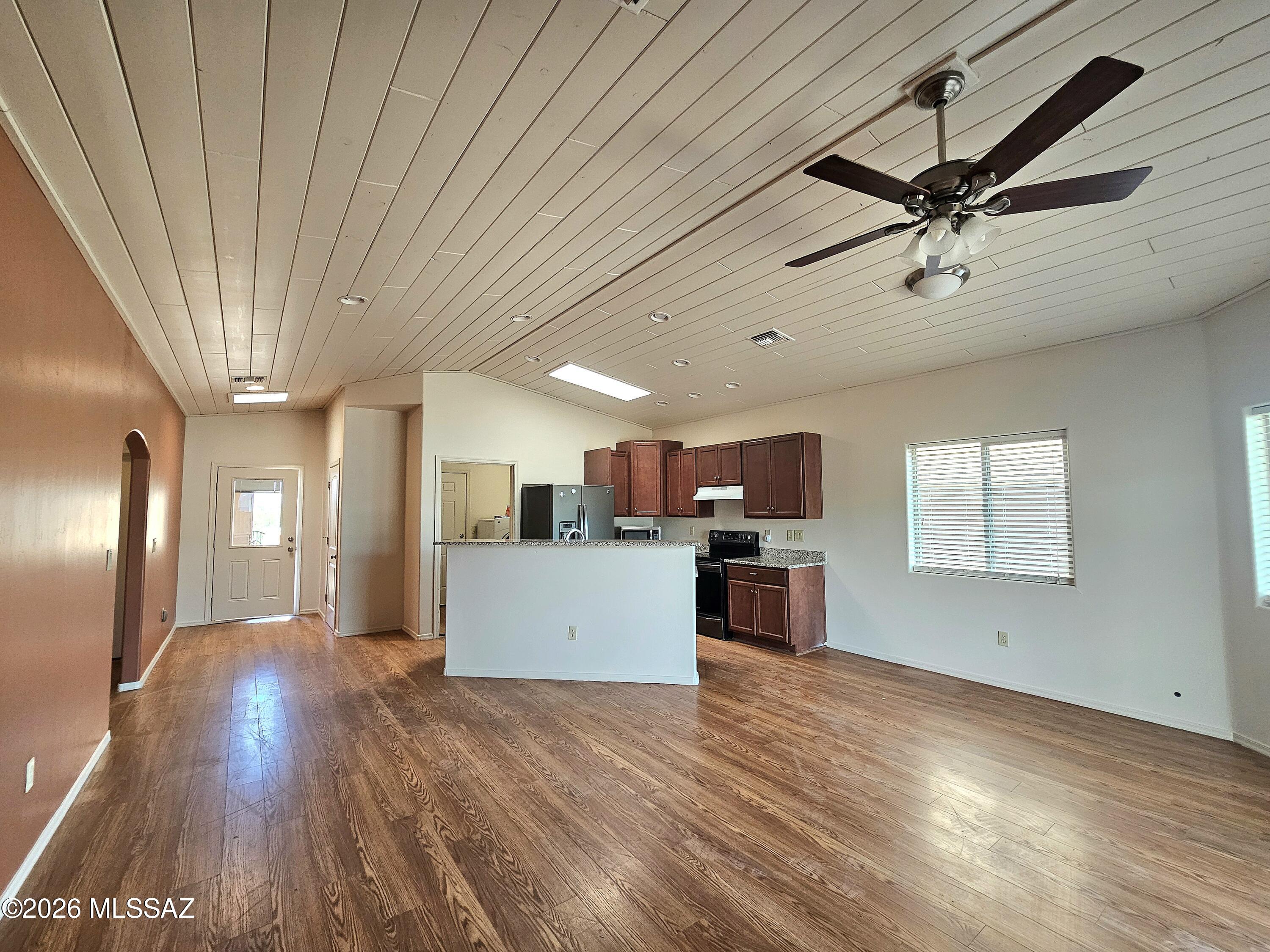 Mescal Lakes - Residential