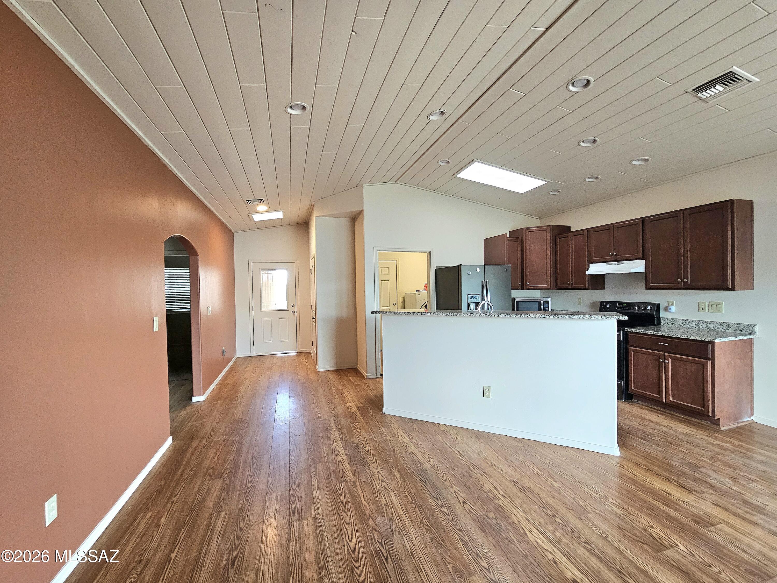 Mescal Lakes - Residential
