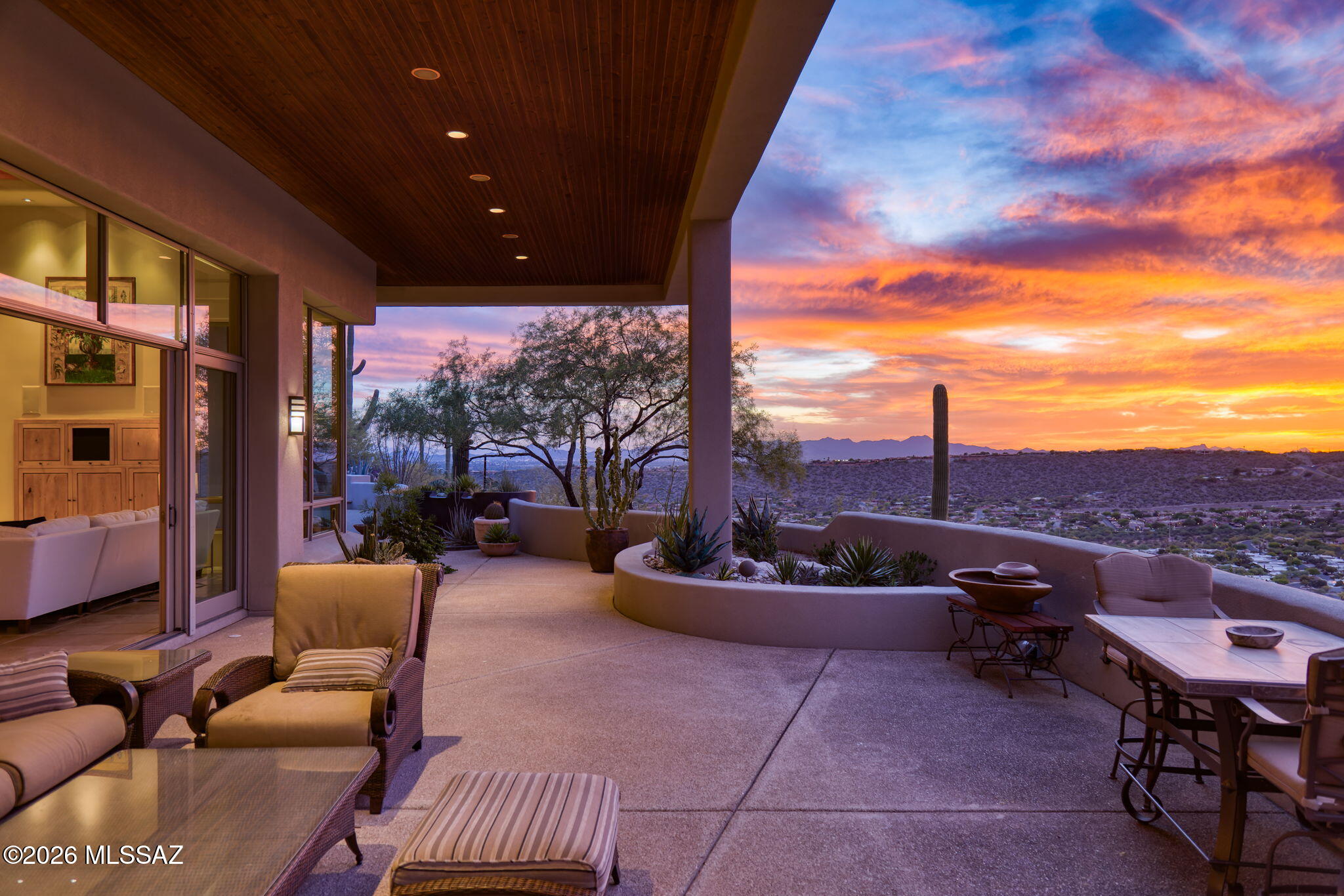 Sabino Mountain (1-290) - Residential