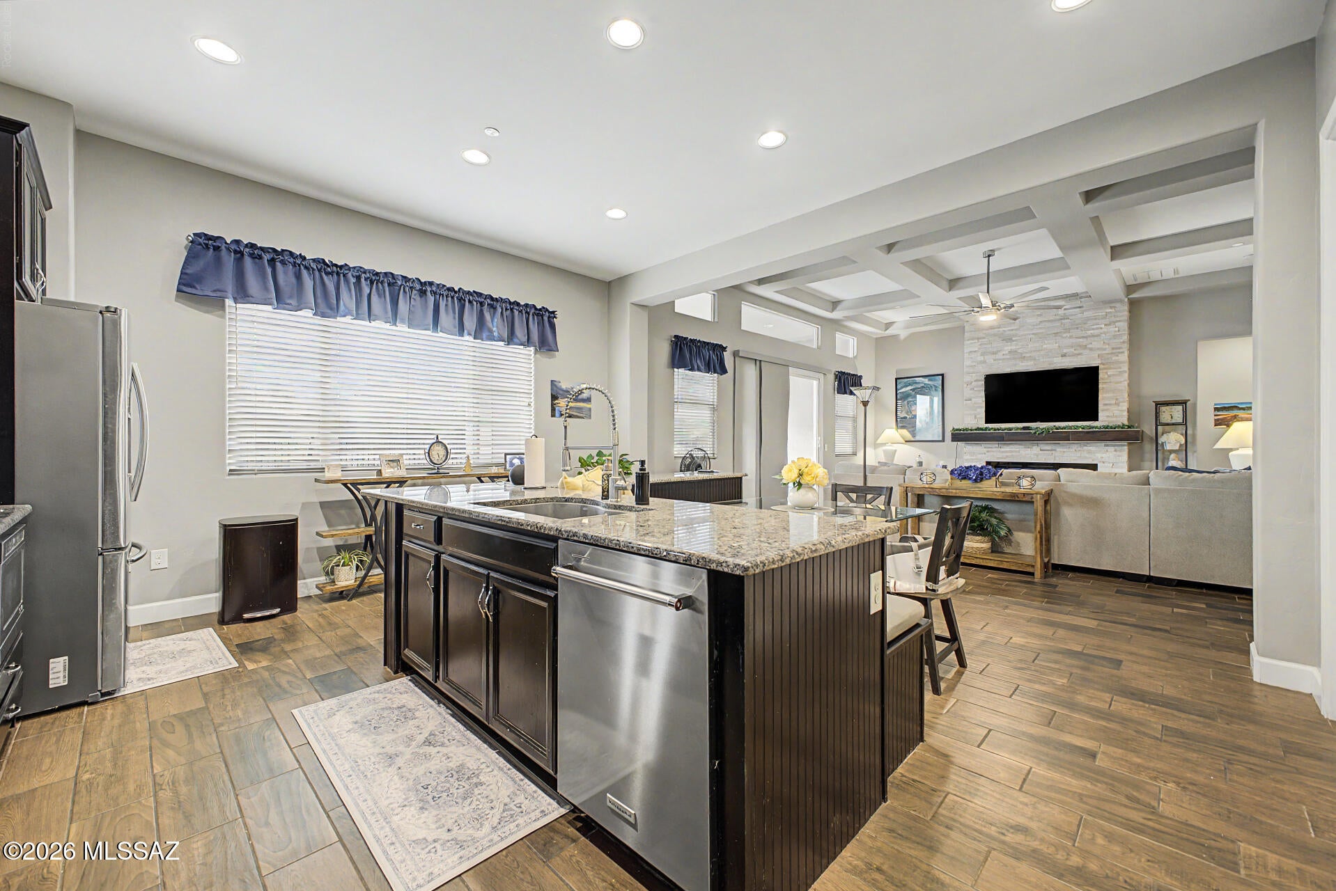 Golden Barrel Place At Dove Mountain SQ20141710079 - Residential
