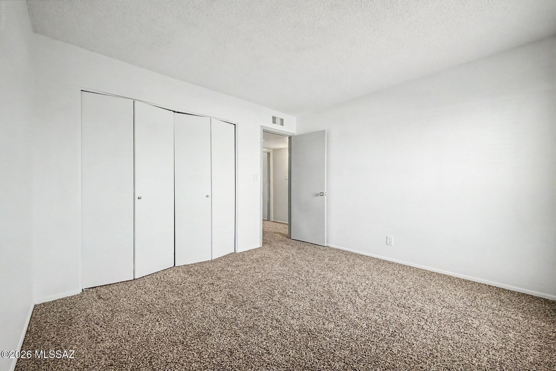Valle Cereza (1-59) - Residential