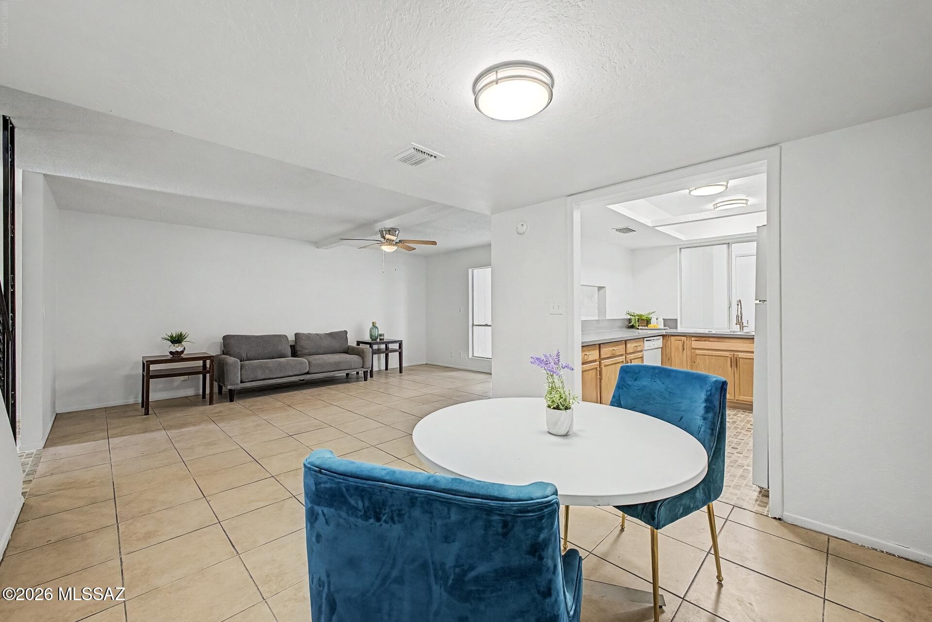 Valle Cereza (1-59) - Residential