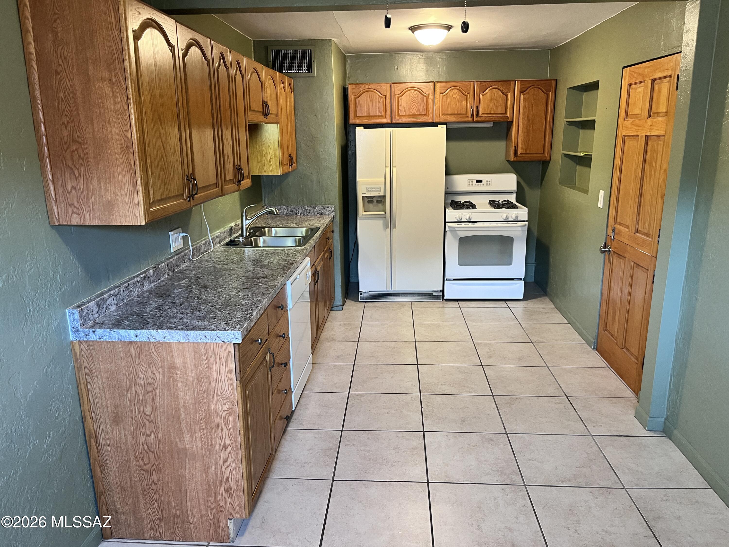 Speedway Park Annex - Residential Lease
