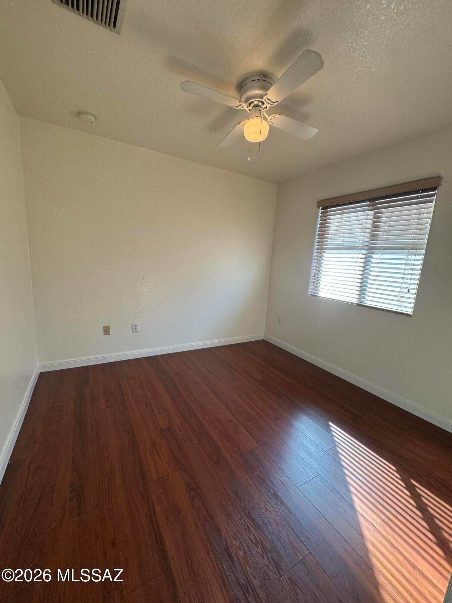 Vista Montana Estates - Residential Lease
