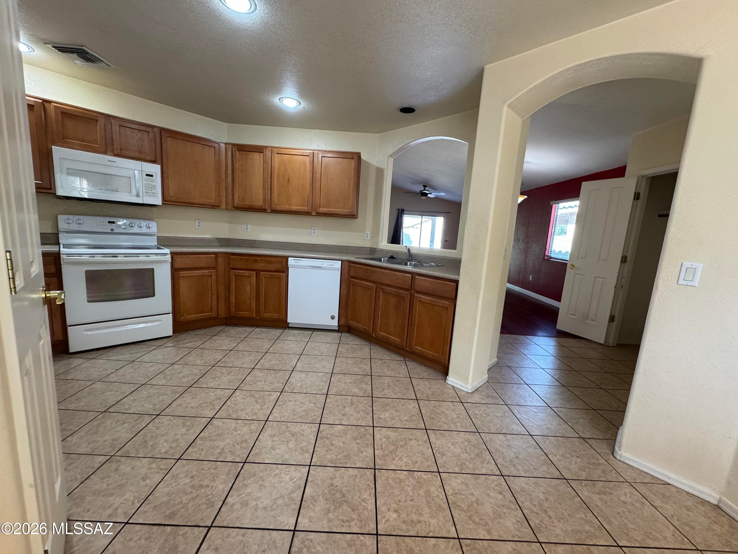 Vista Montana Estates - Residential Lease