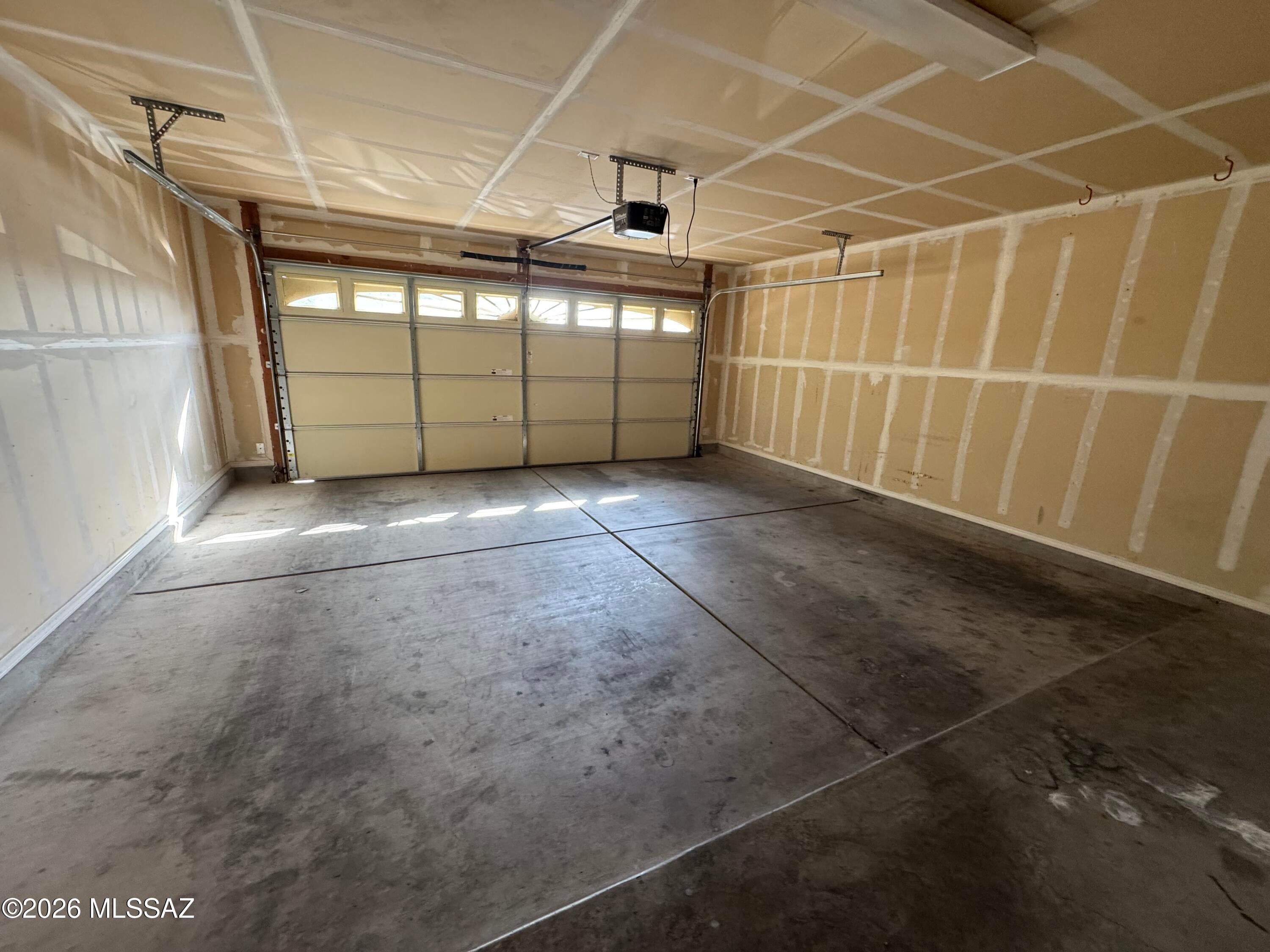Vista Montana Estates - Residential Lease