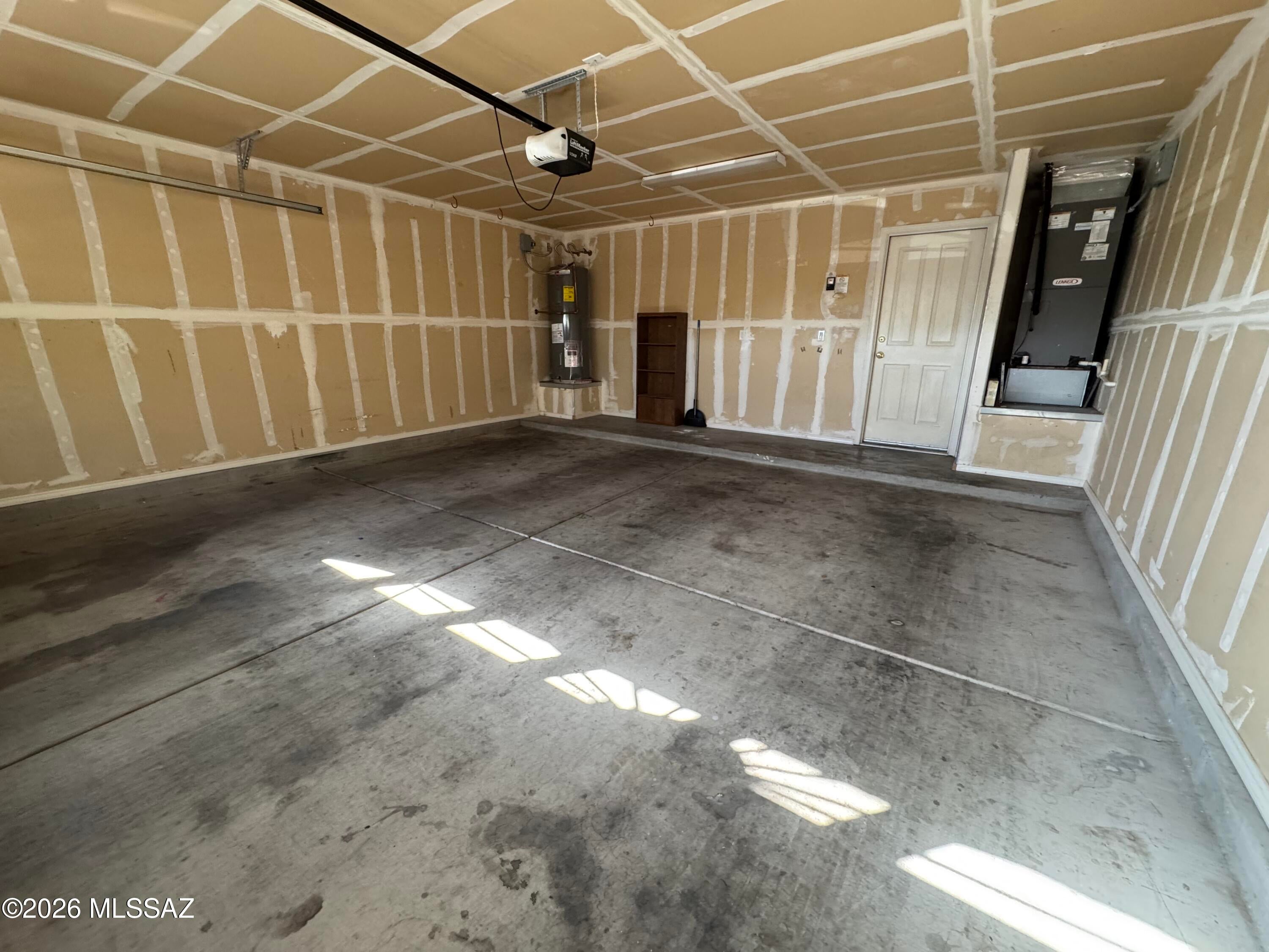 Vista Montana Estates - Residential Lease