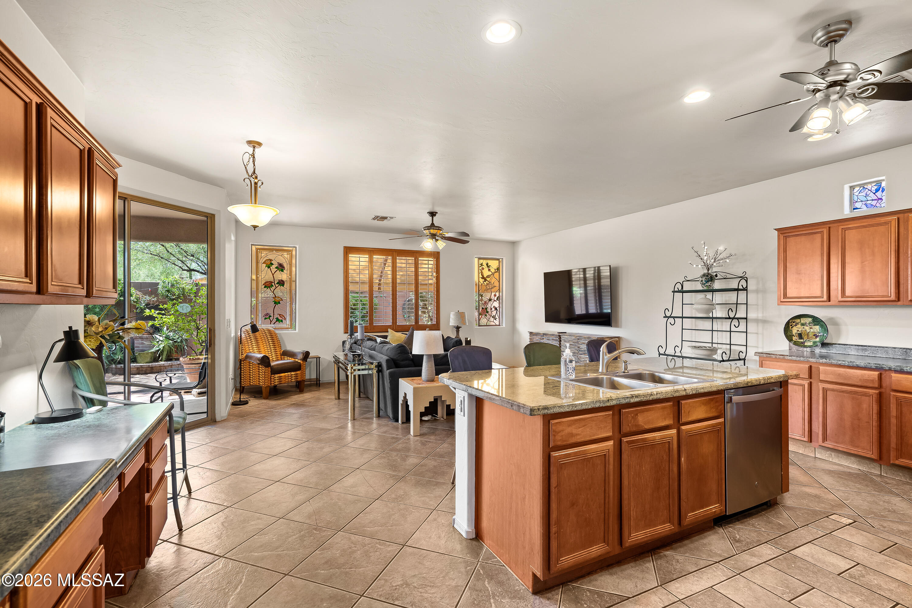 Hacienda Del Rio (1-118) - Residential