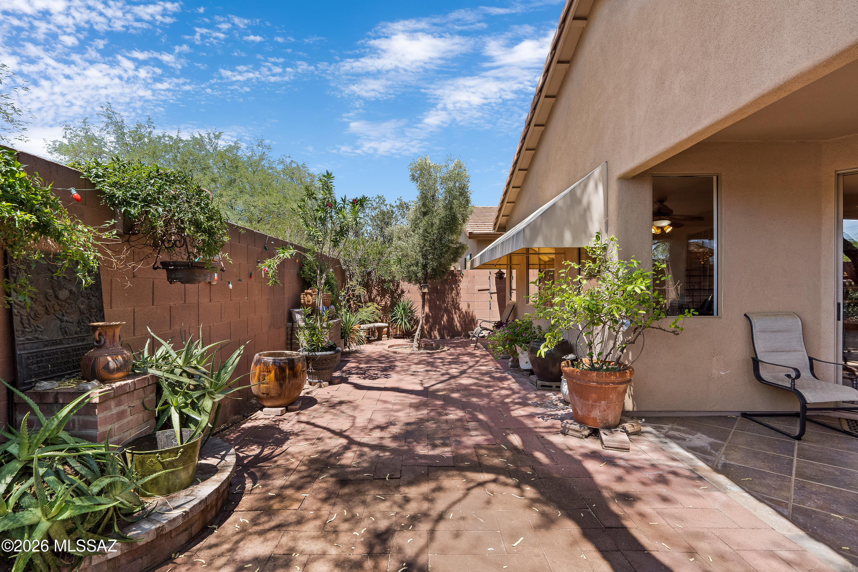 Hacienda Del Rio (1-118) - Residential
