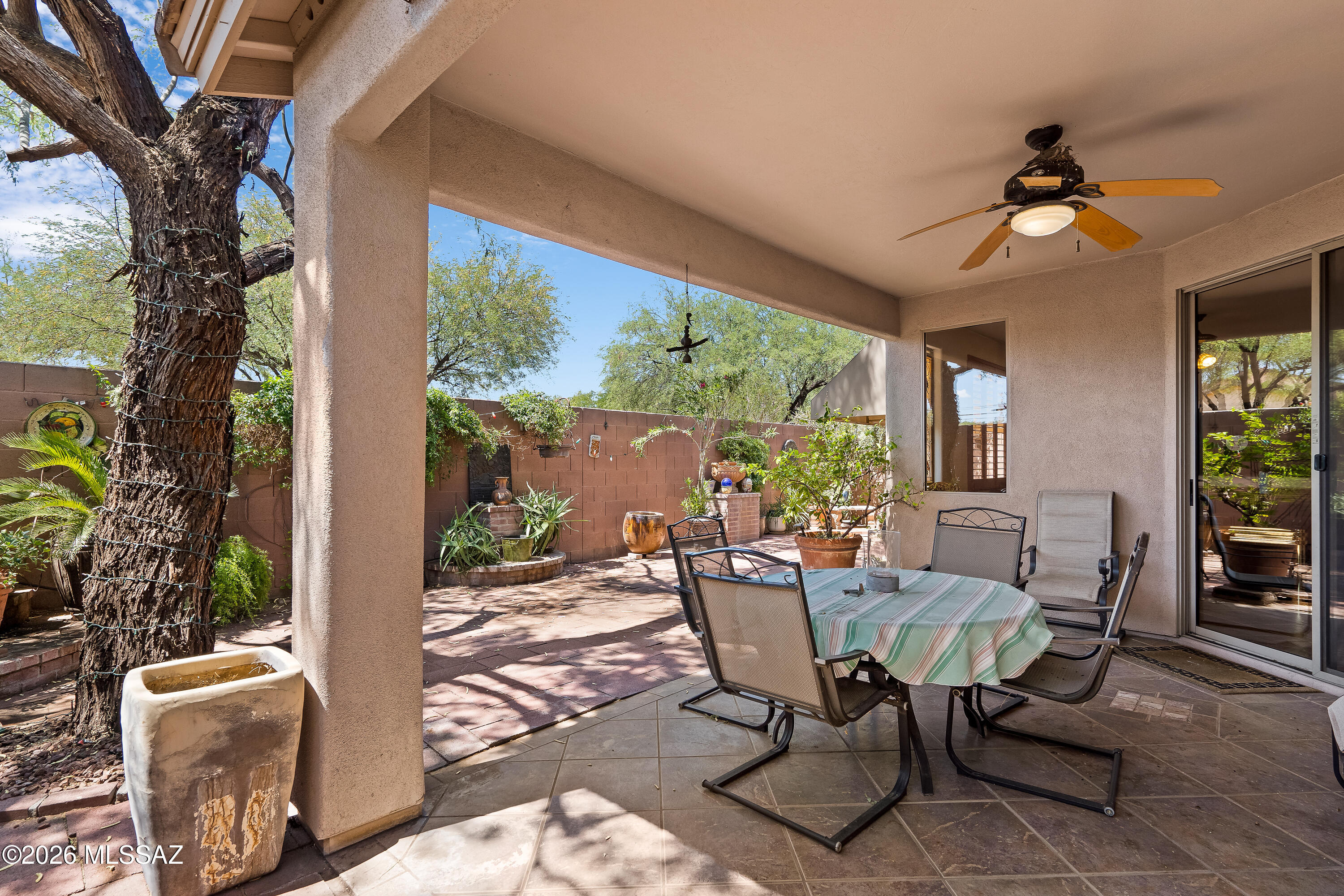 Hacienda Del Rio (1-118) - Residential