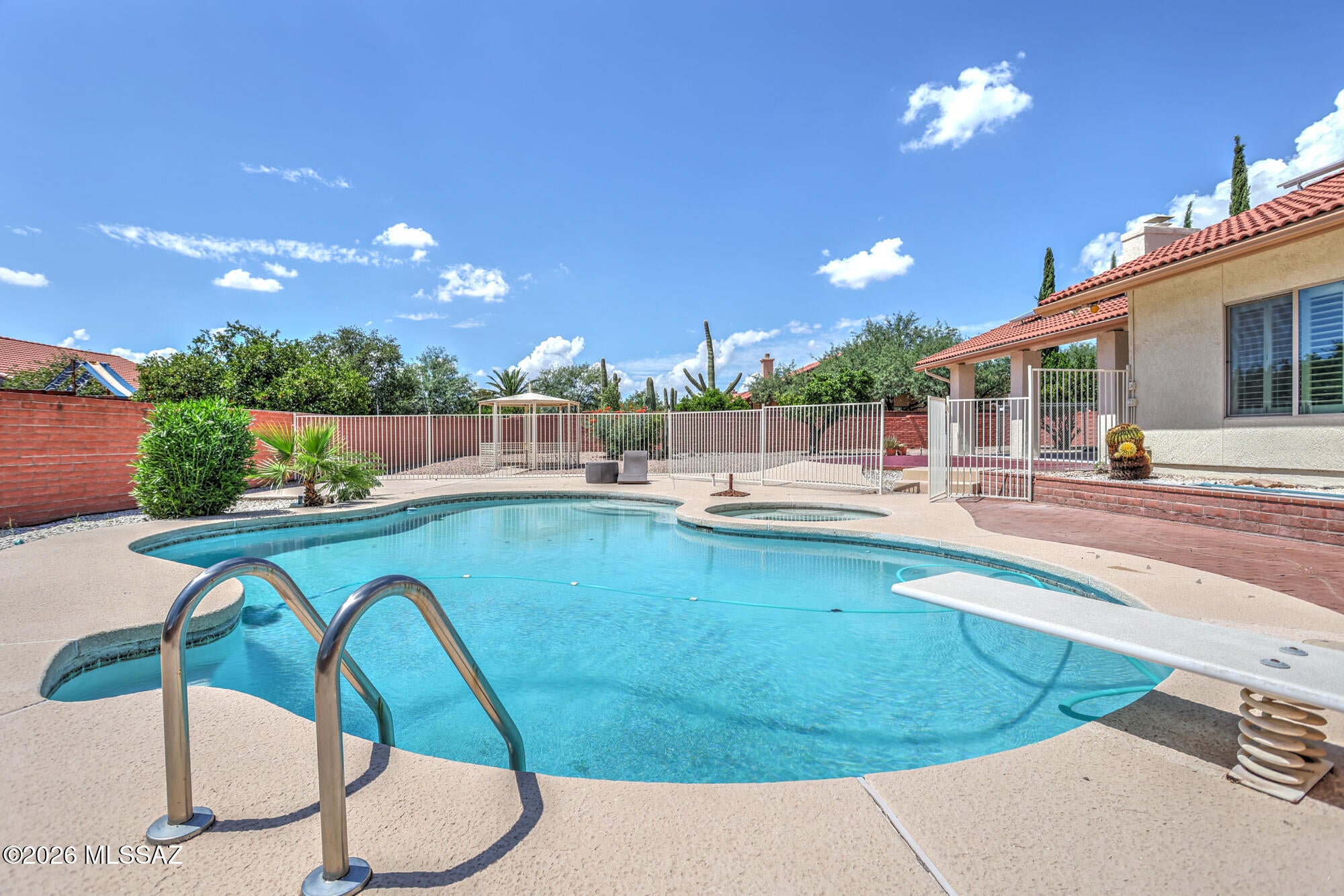 Sabino Canyon Est Resub - Residential