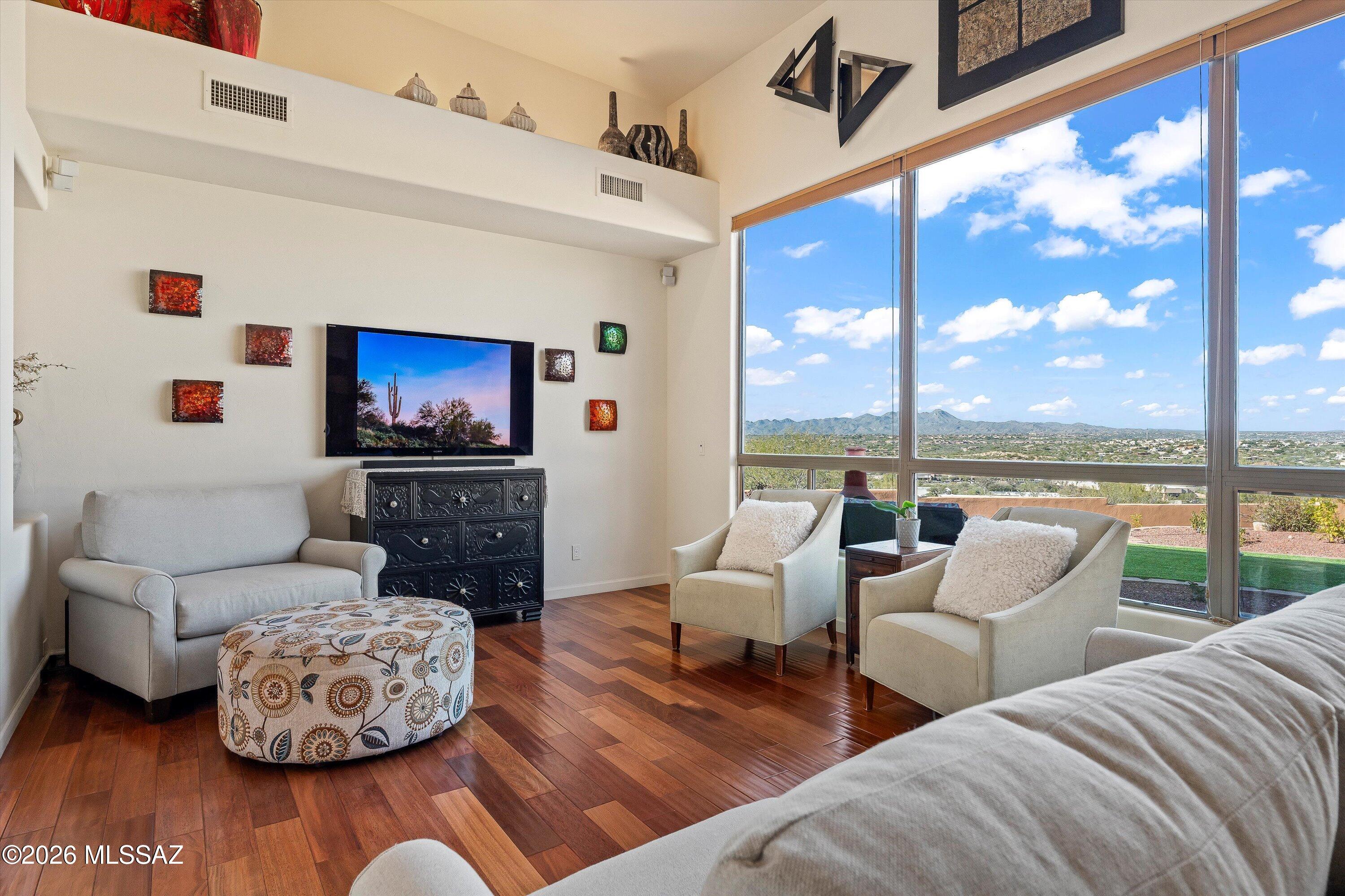 La Reserve (1-24) - Residential