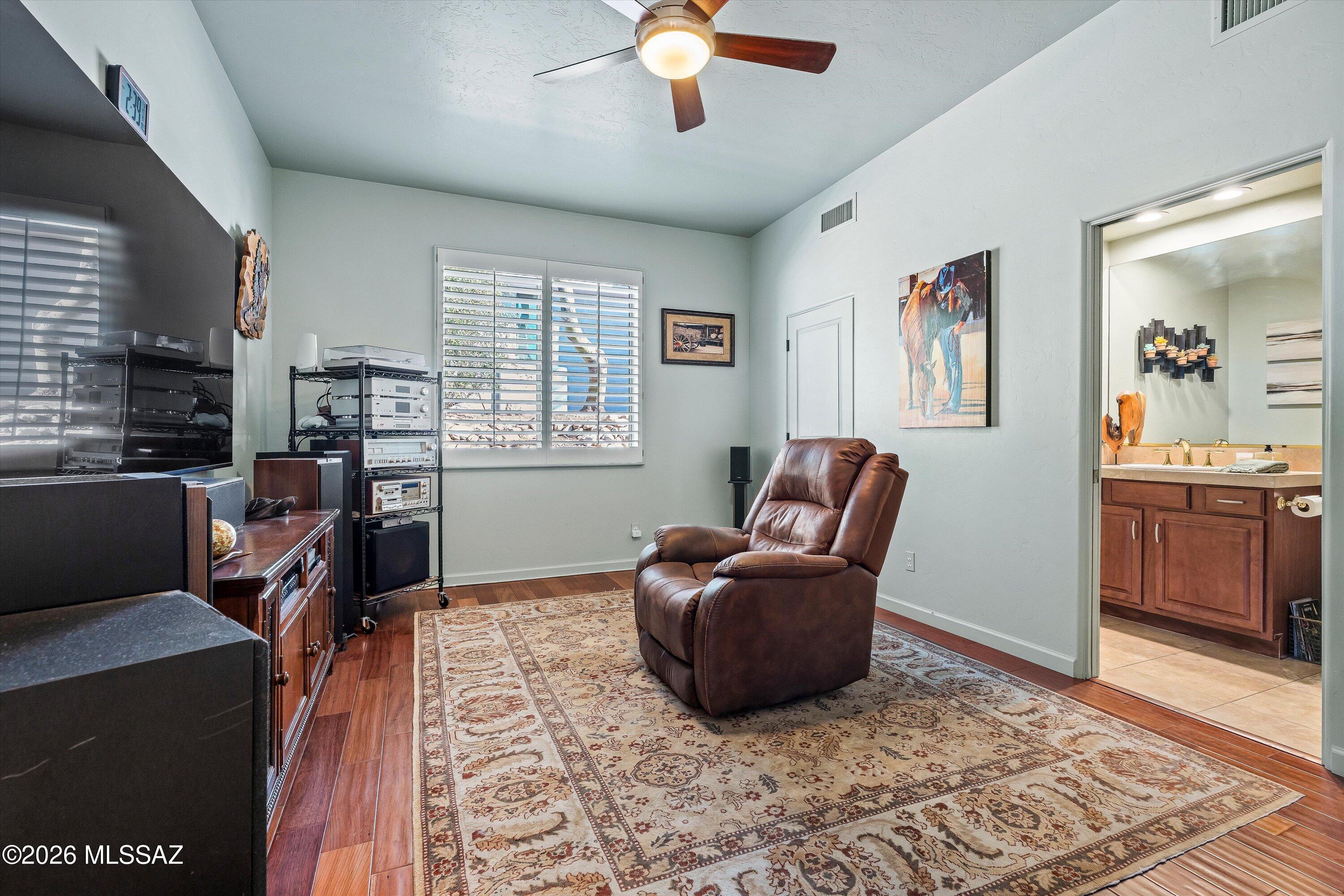 La Reserve (1-24) - Residential