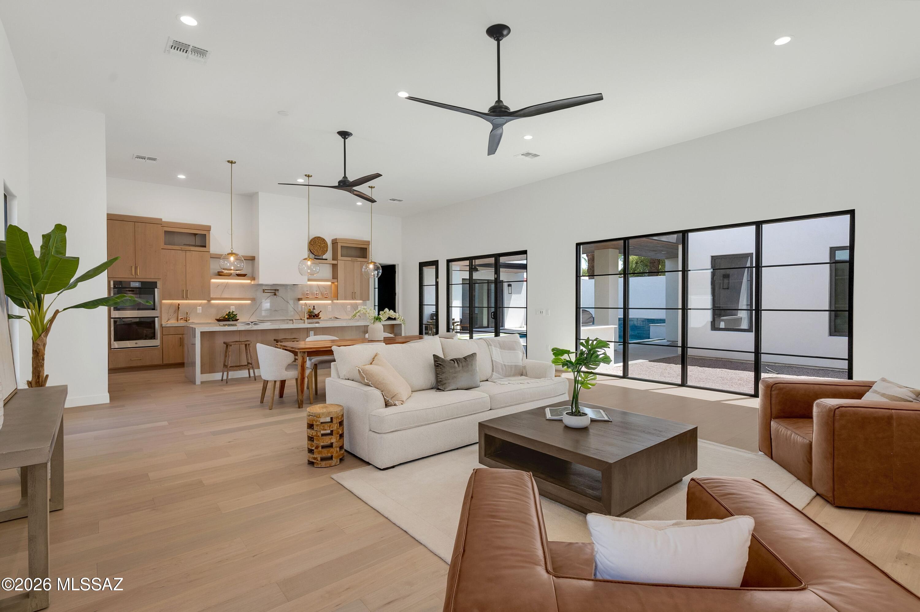 El Montevideo Estates - Residential