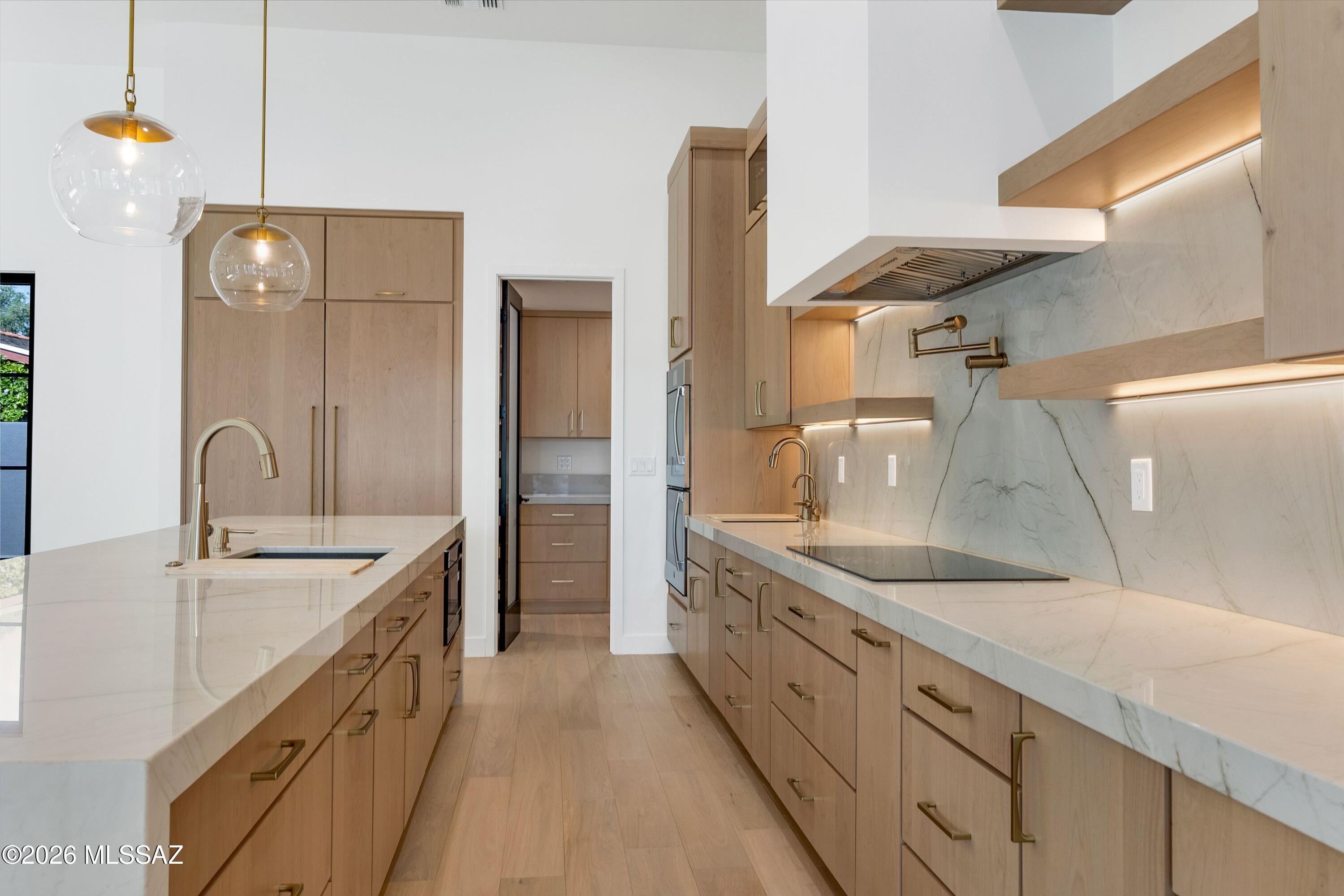 El Montevideo Estates - Residential