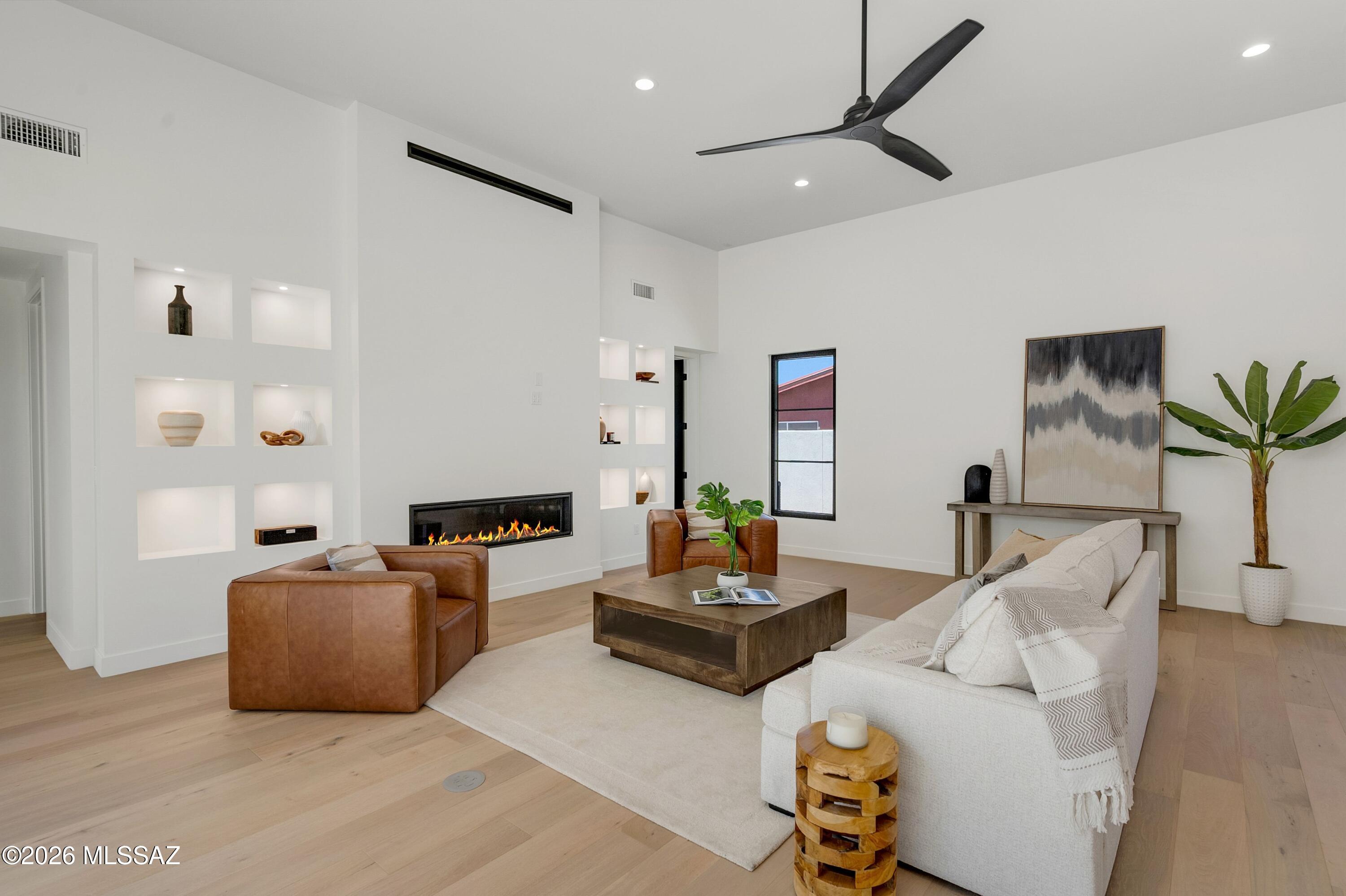 El Montevideo Estates - Residential