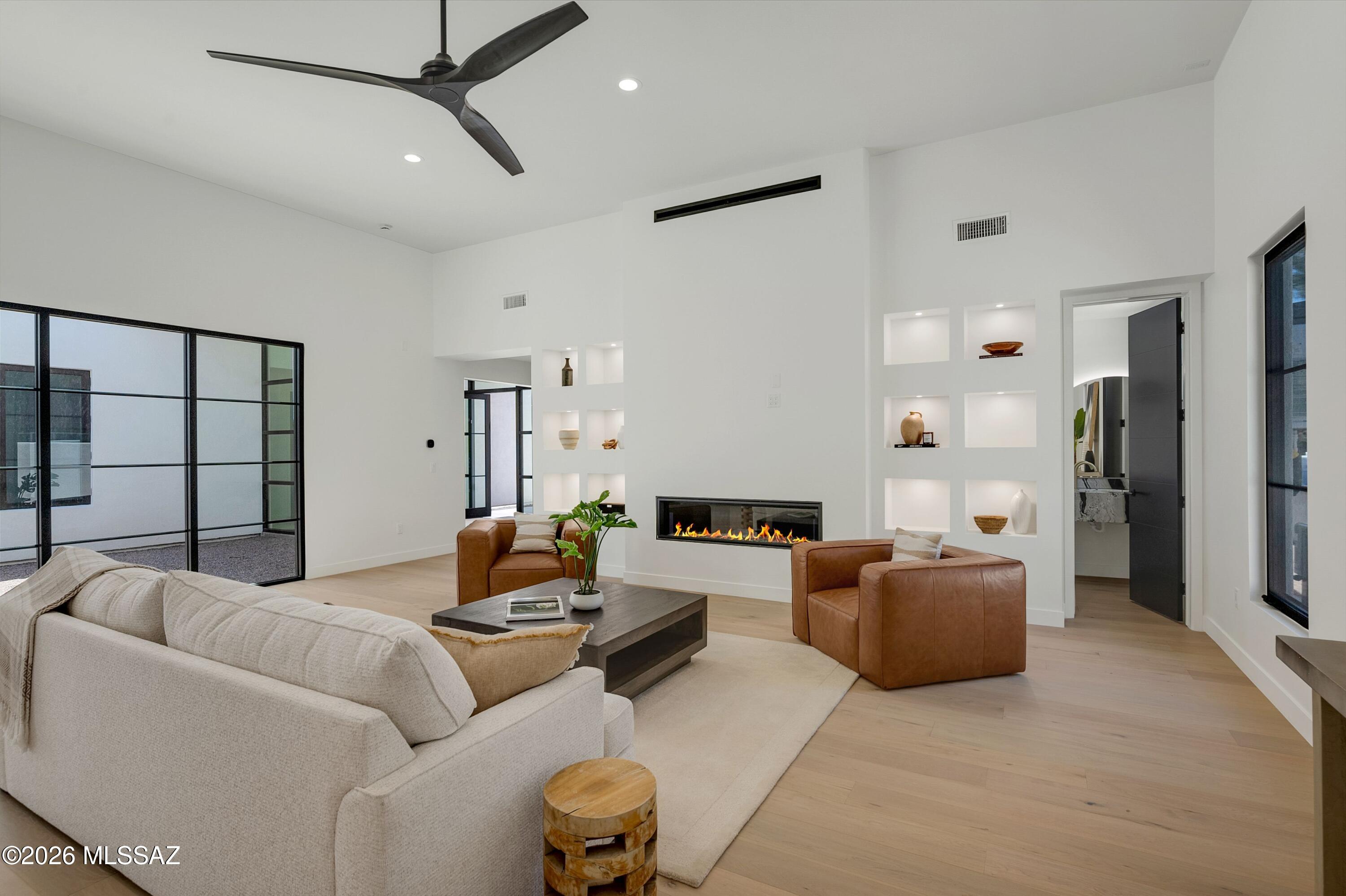 El Montevideo Estates - Residential