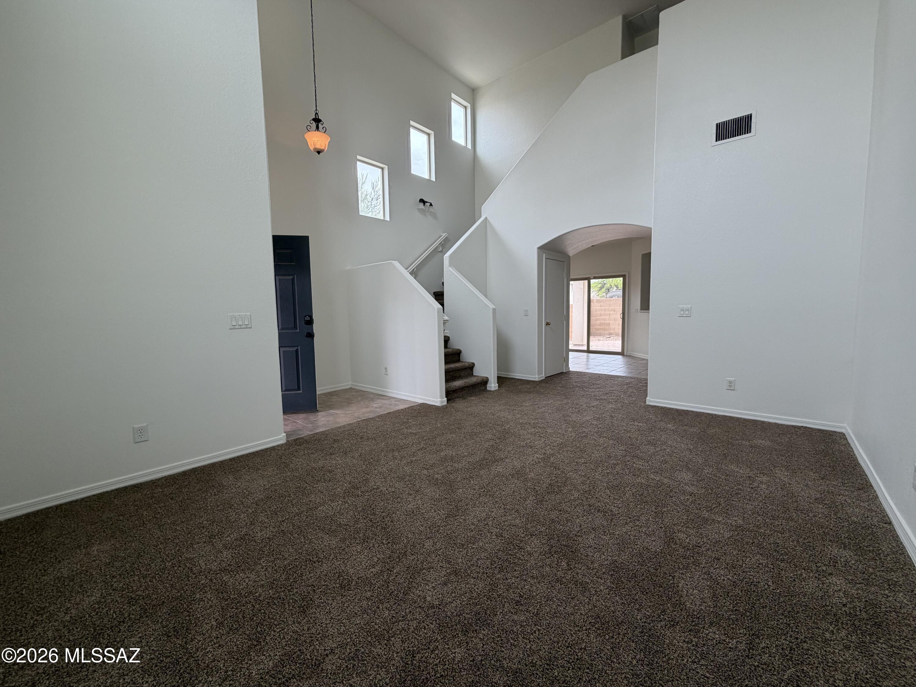 Presidio De Madrid (1-139) - Residential Lease