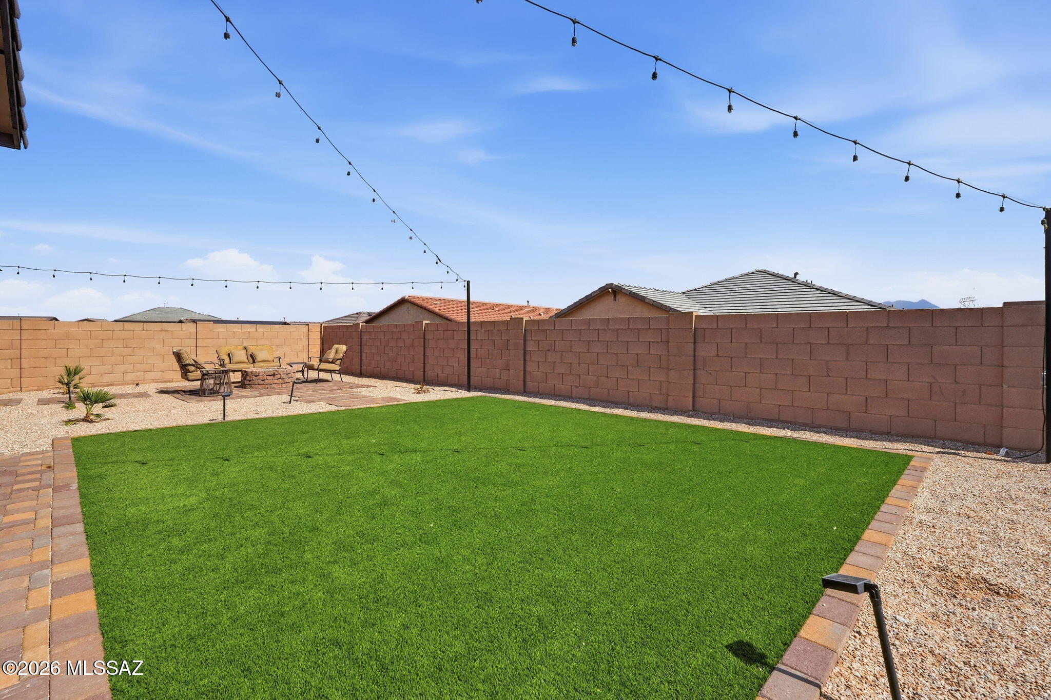 Entrada Del Pueblo - Residential