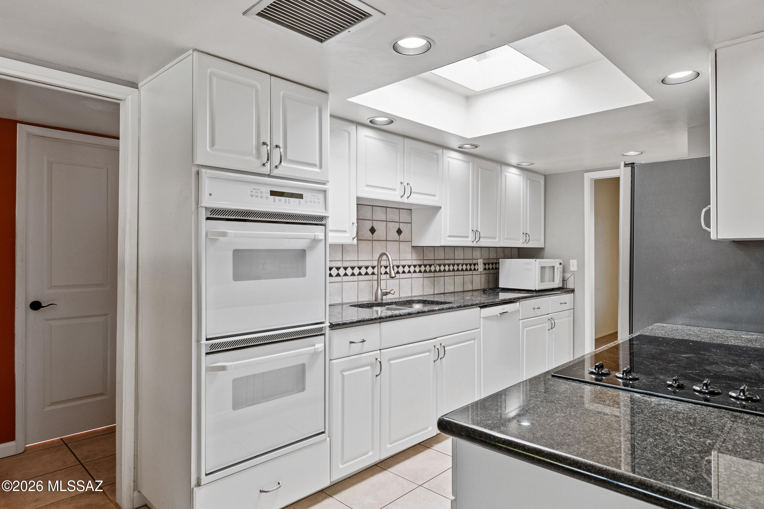 Sabino Vista Knolls (1-60) - Residential