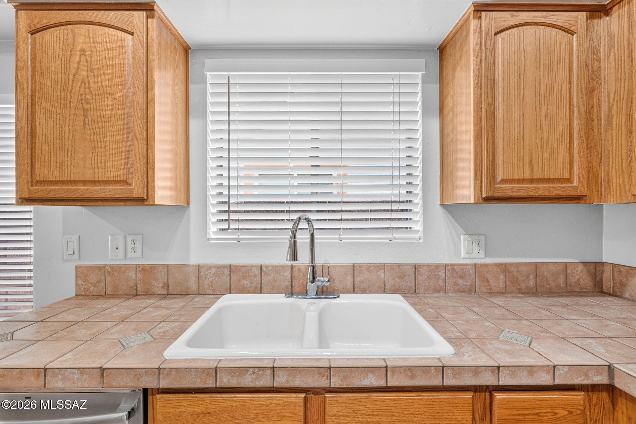 Presidio Del Rio  (1-162) - Residential Lease