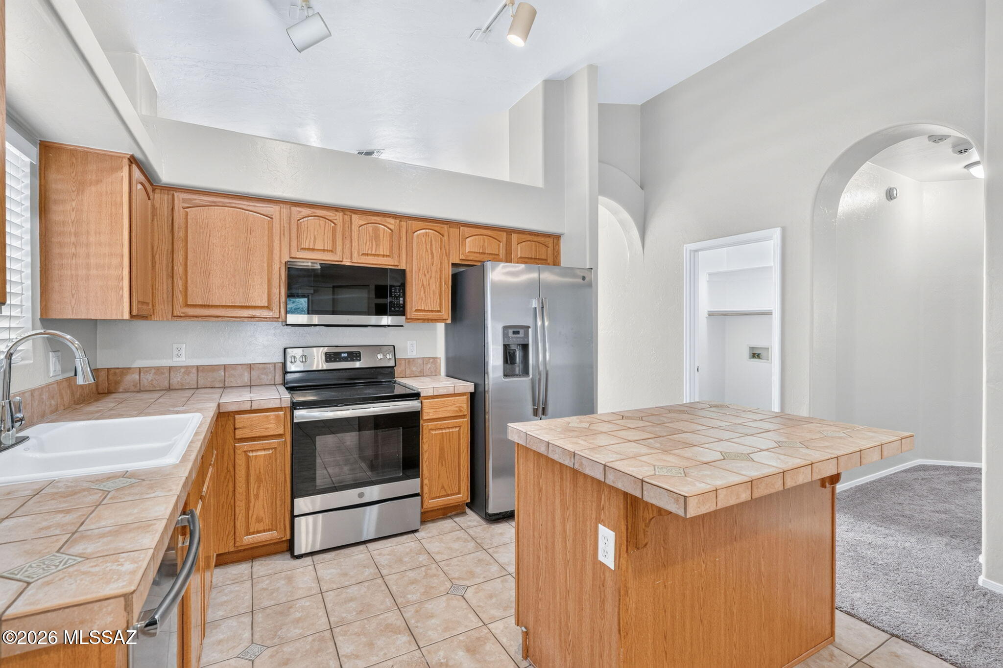 Presidio Del Rio  (1-162) - Residential Lease