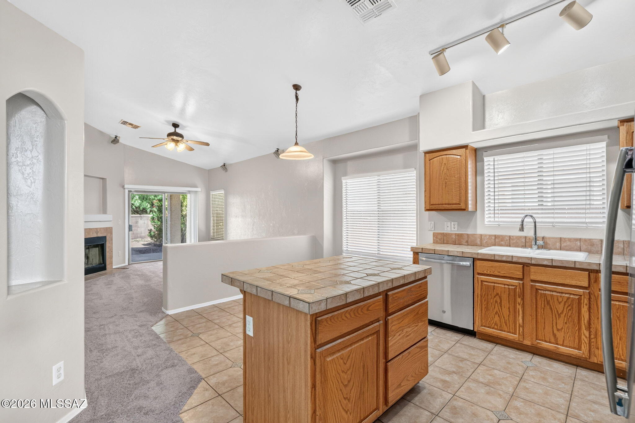 Presidio Del Rio  (1-162) - Residential Lease
