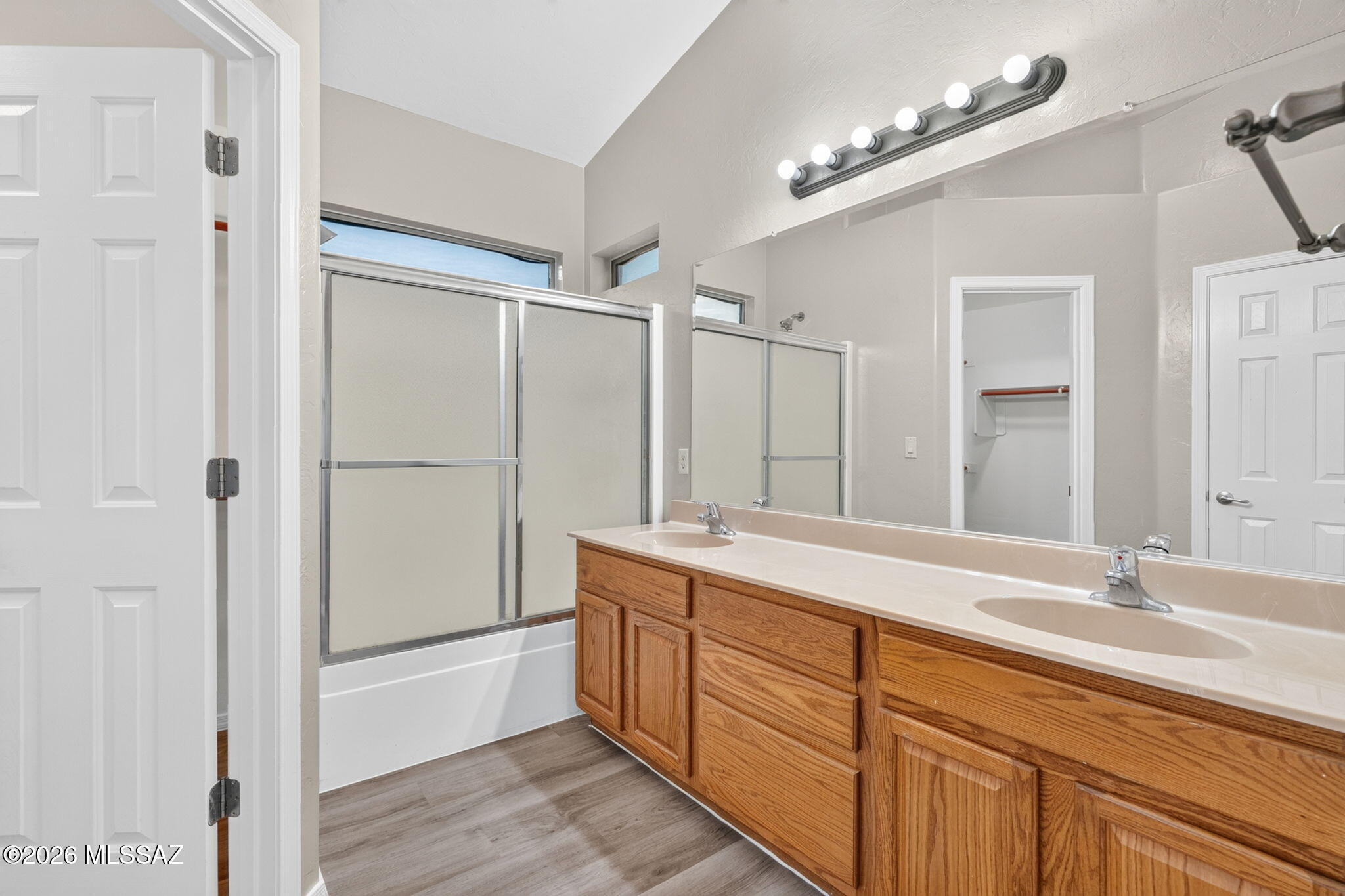 Presidio Del Rio  (1-162) - Residential Lease