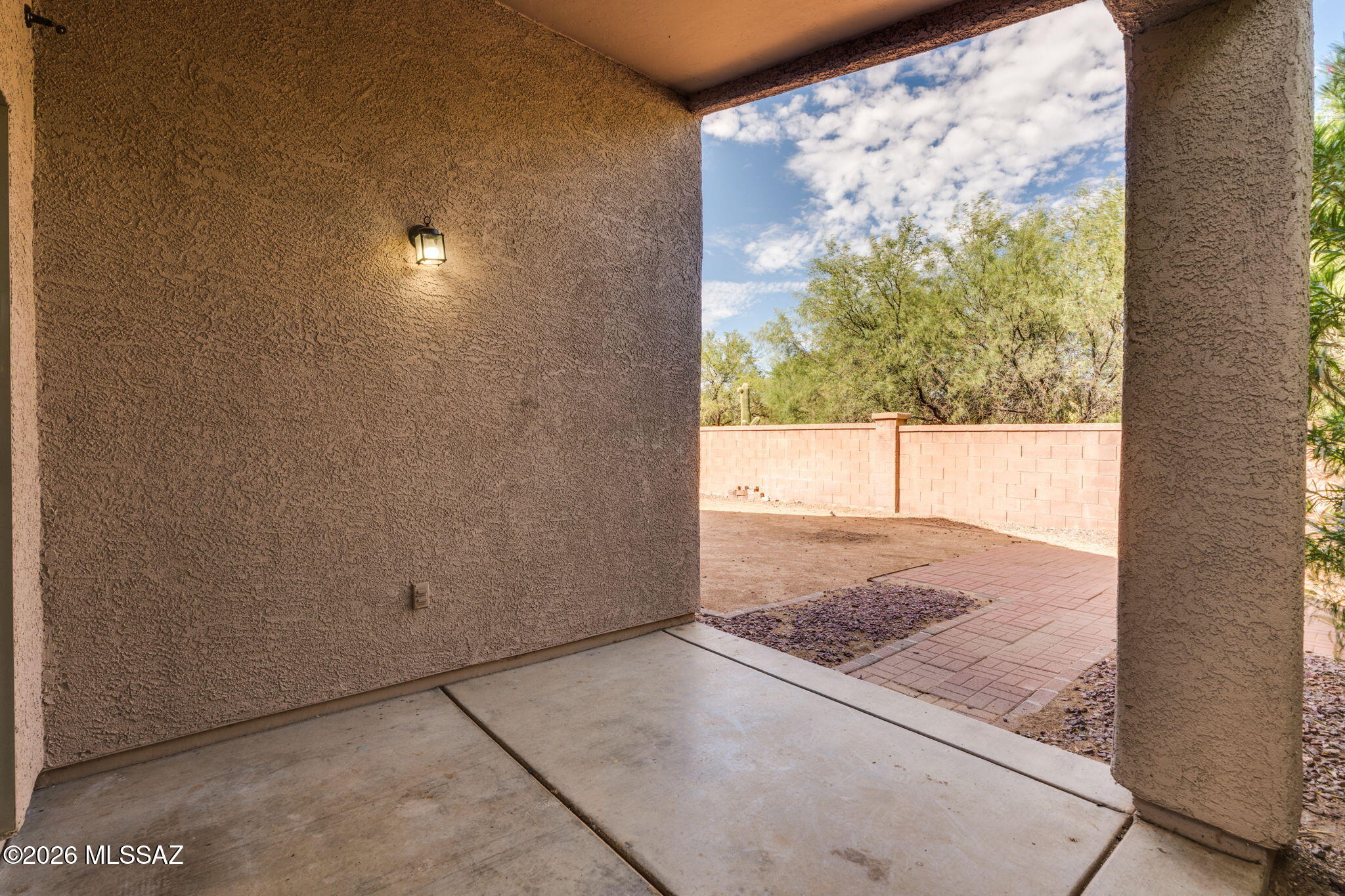 Presidio Del Rio  (1-162) - Residential Lease