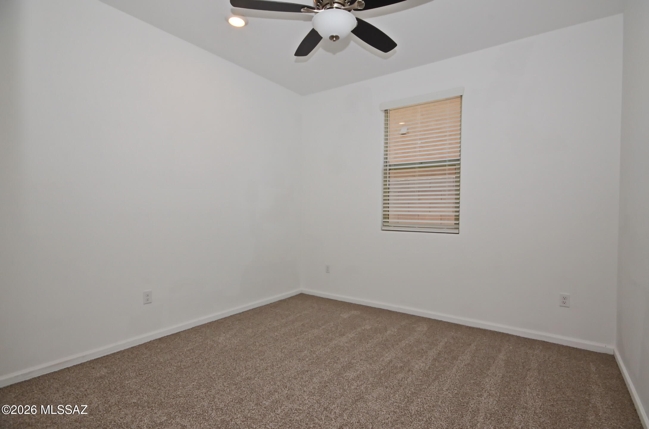 The Vistas At Rincon Knolls SQ20152600506 - Residential