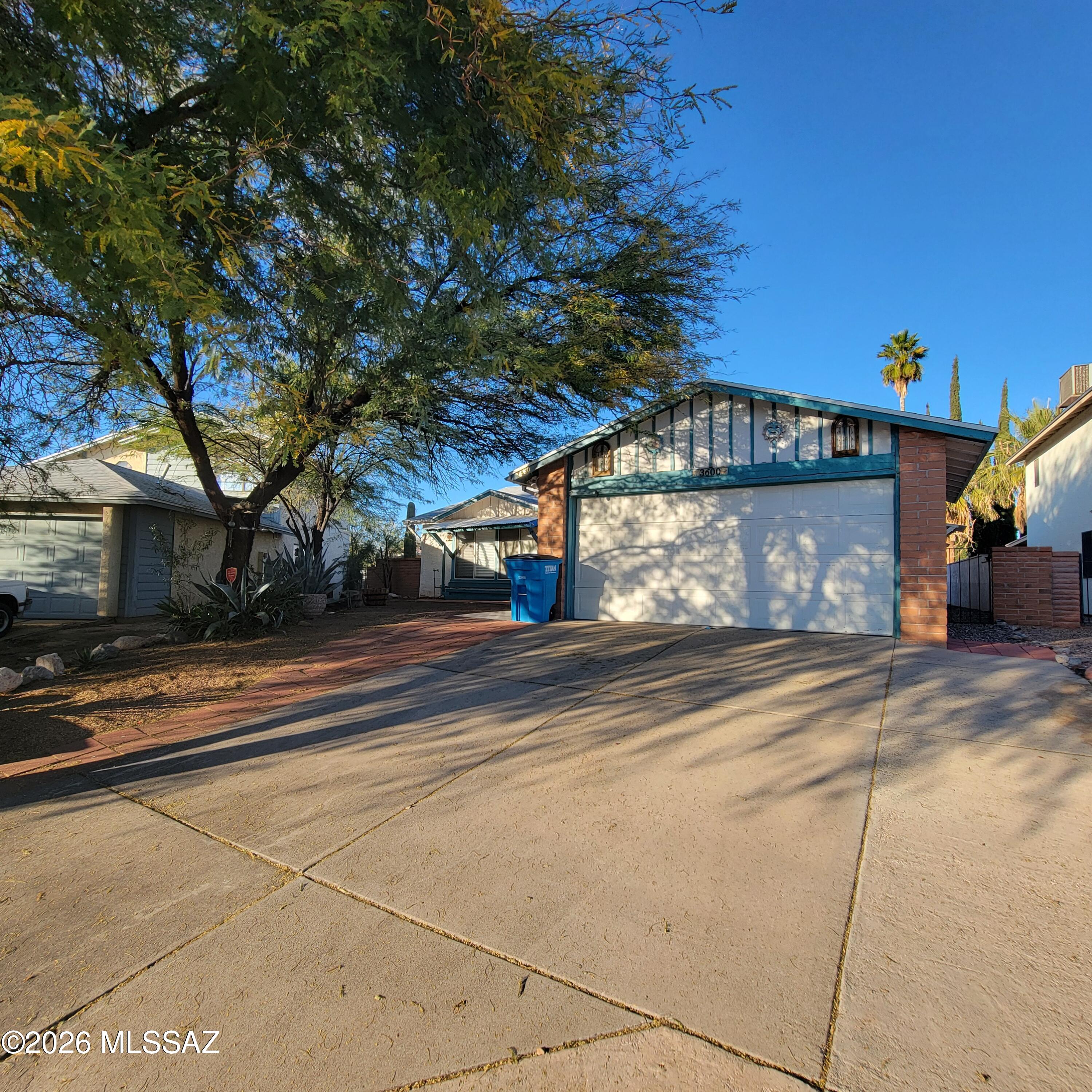 Great opportunity to own a solid 3-bedroom, 2-bath home priced below market due to cosmetic updates needed. This property is fully livable and offers a functional layout, 
making it ideal for a DIY enthusiast, handyman, or investor looking to add value through updates. The home features generous living spaces, ample natural light, and a floor plan with strong potential. Outdated finishes present a blank canvas for customization and modernization. With some vision and sweat equity, this property could truly shine. Conveniently priced to reflect condition and ready for its next owner to make it their own. Home & Appliances convey in As-Is condition.