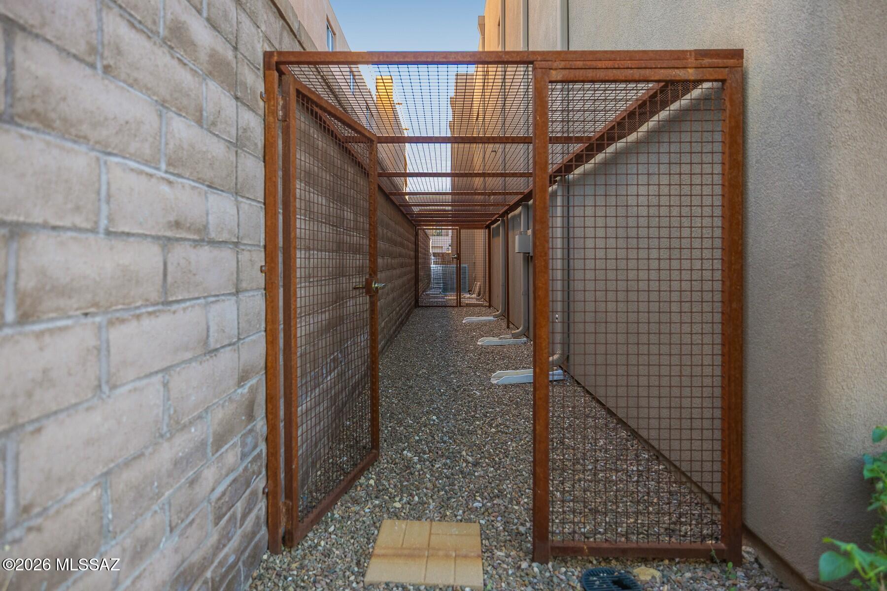 Enclave Del Snyder (1-8) - Residential