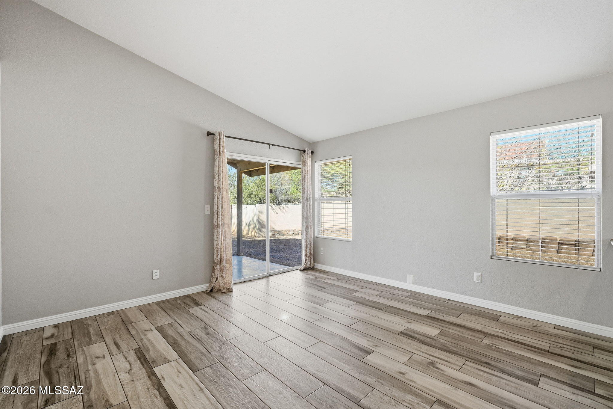Country Highlands (1-180) - Residential