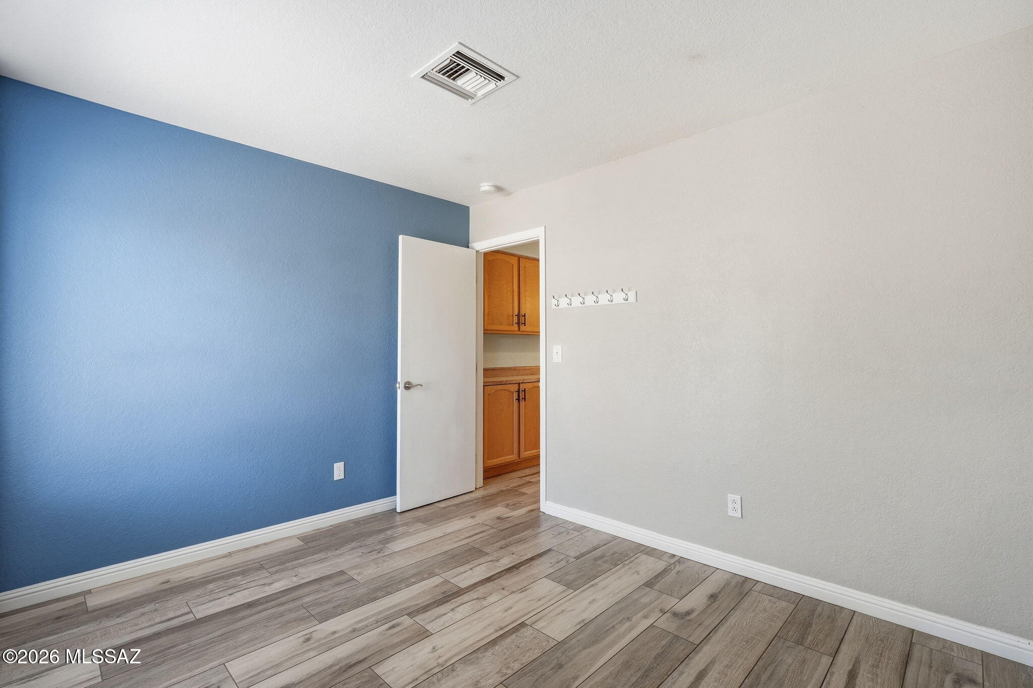 Country Highlands (1-180) - Residential