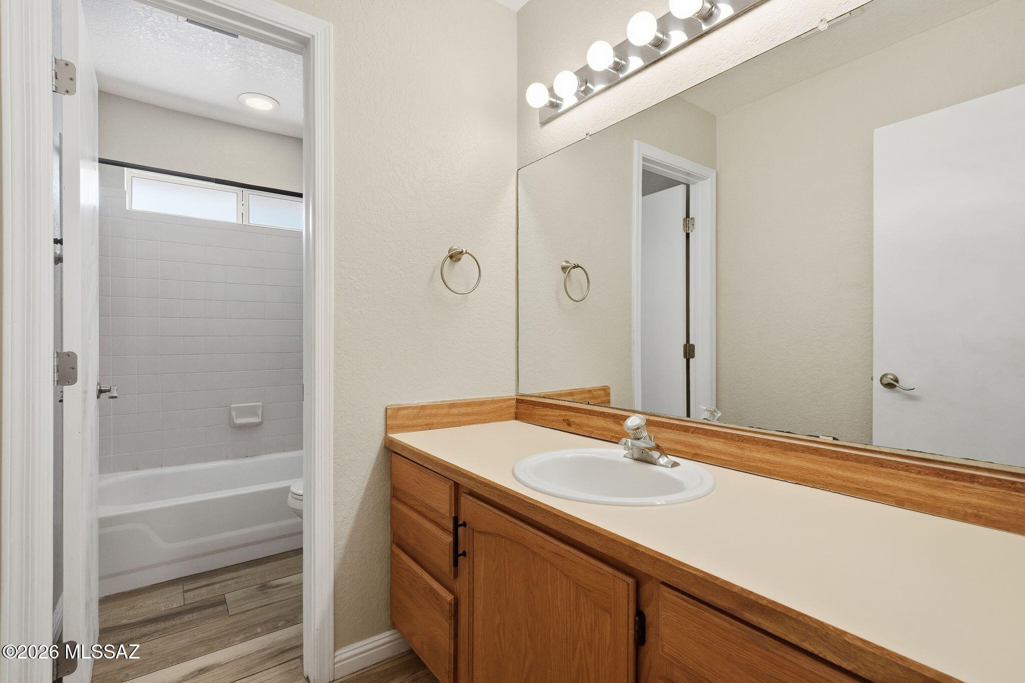 Country Highlands (1-180) - Residential