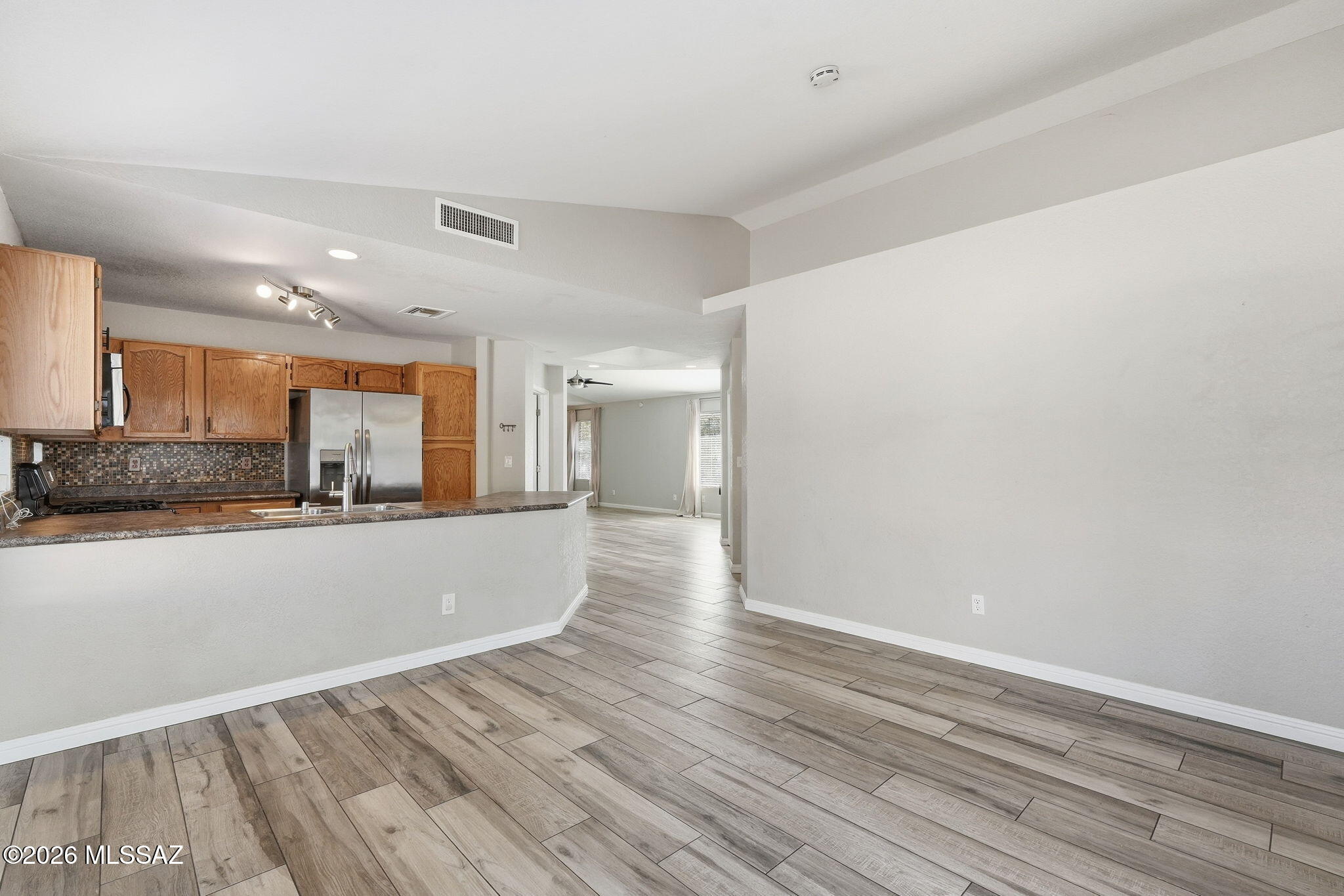 Country Highlands (1-180) - Residential
