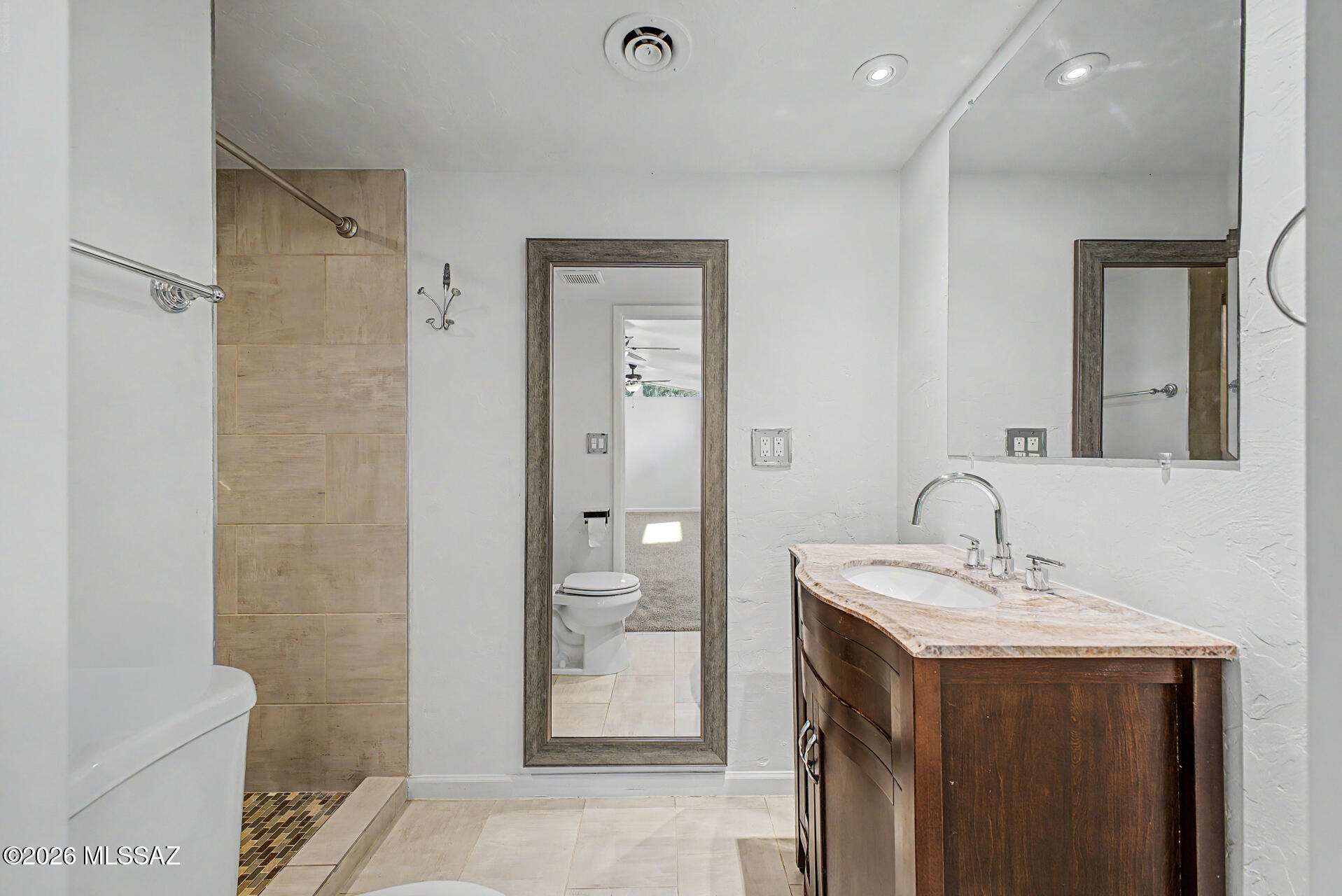 Miramonte Terr - Residential