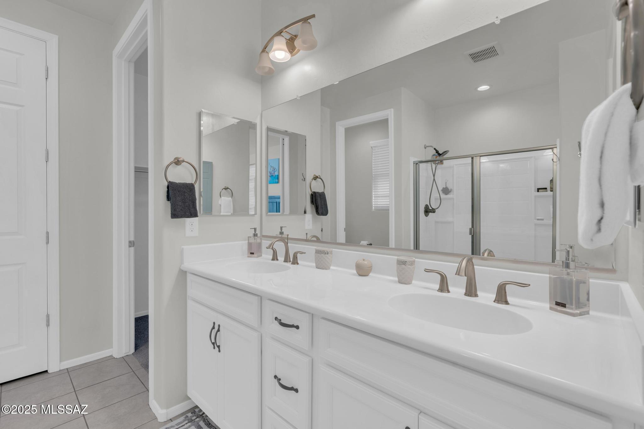 La Estancia De Tucson (1-330) - Residential