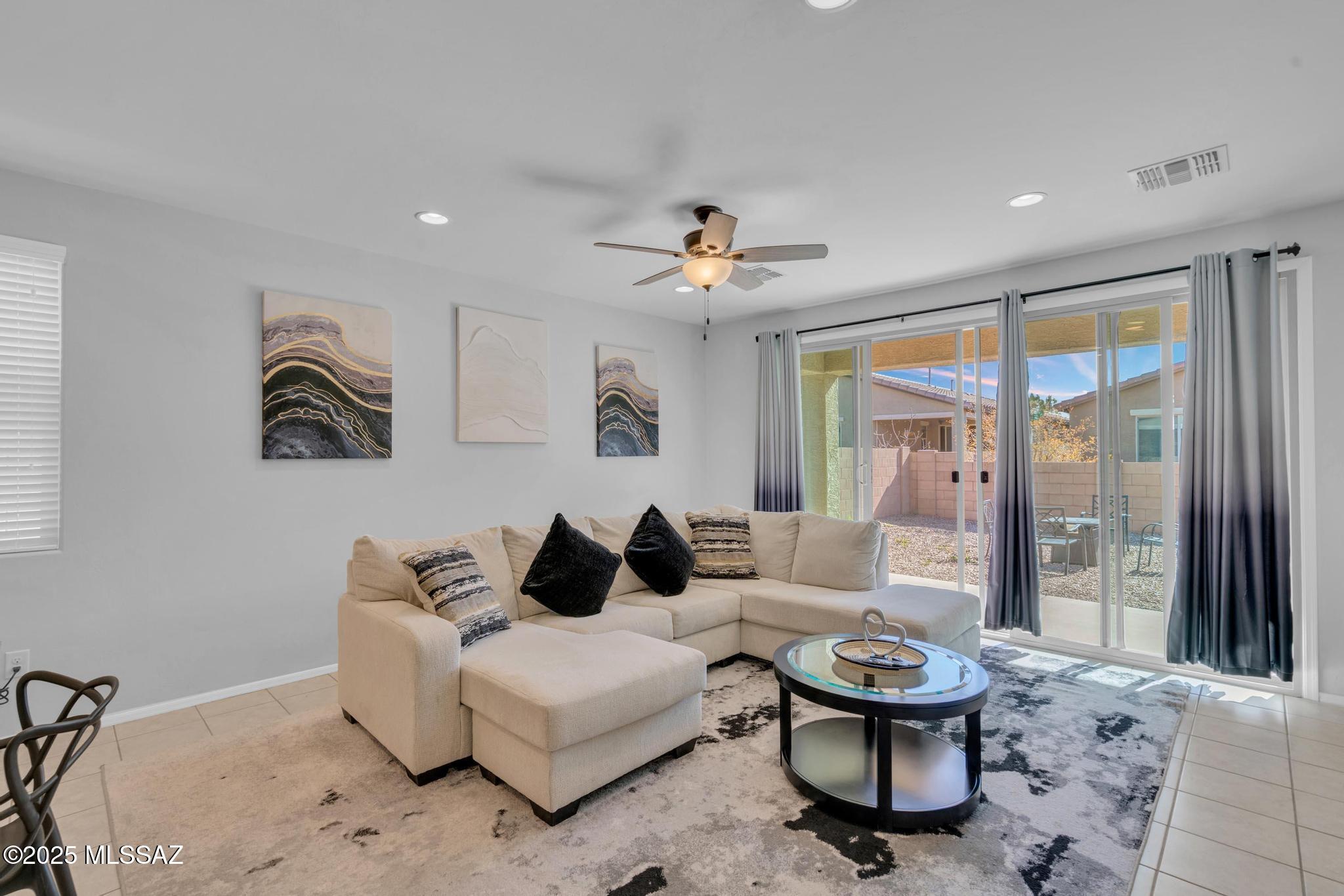 La Estancia De Tucson (1-330) - Residential