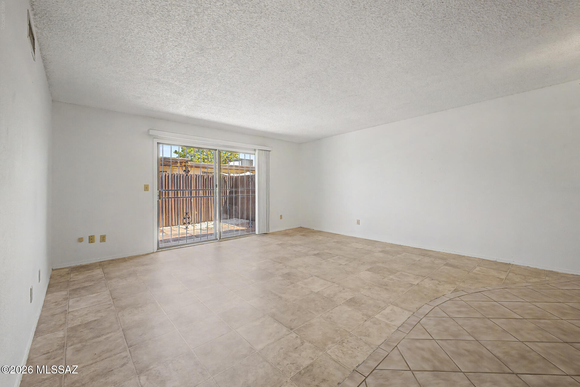 Pantano Park Townhouses - Residential