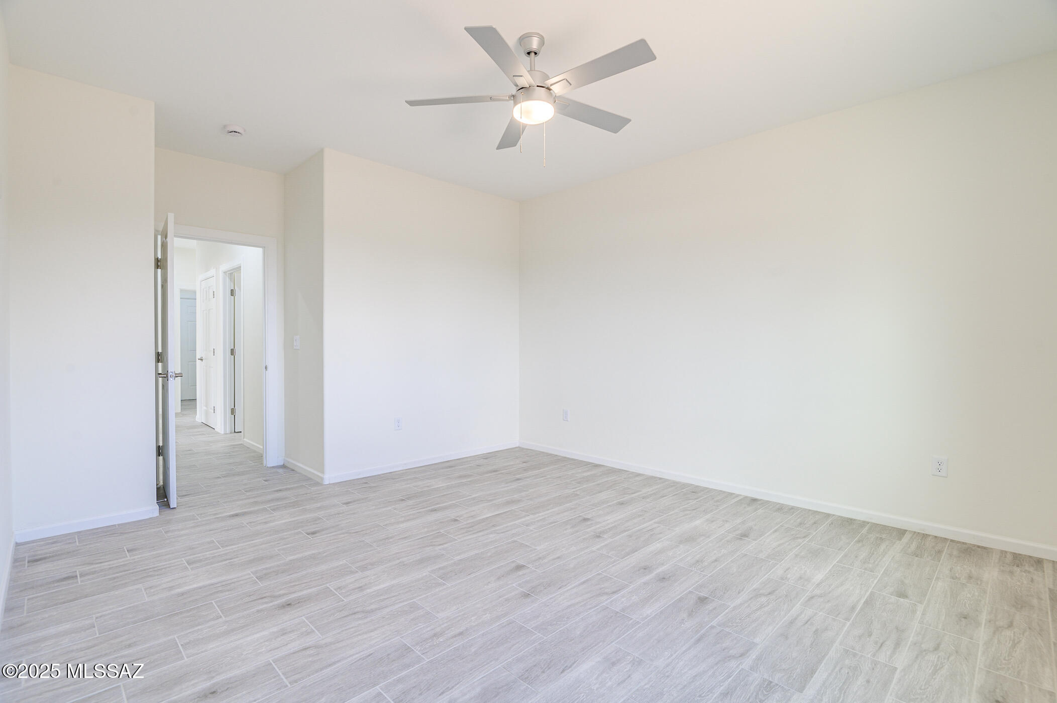 New Tucson Unit NO. 4 (1-203) - Residential