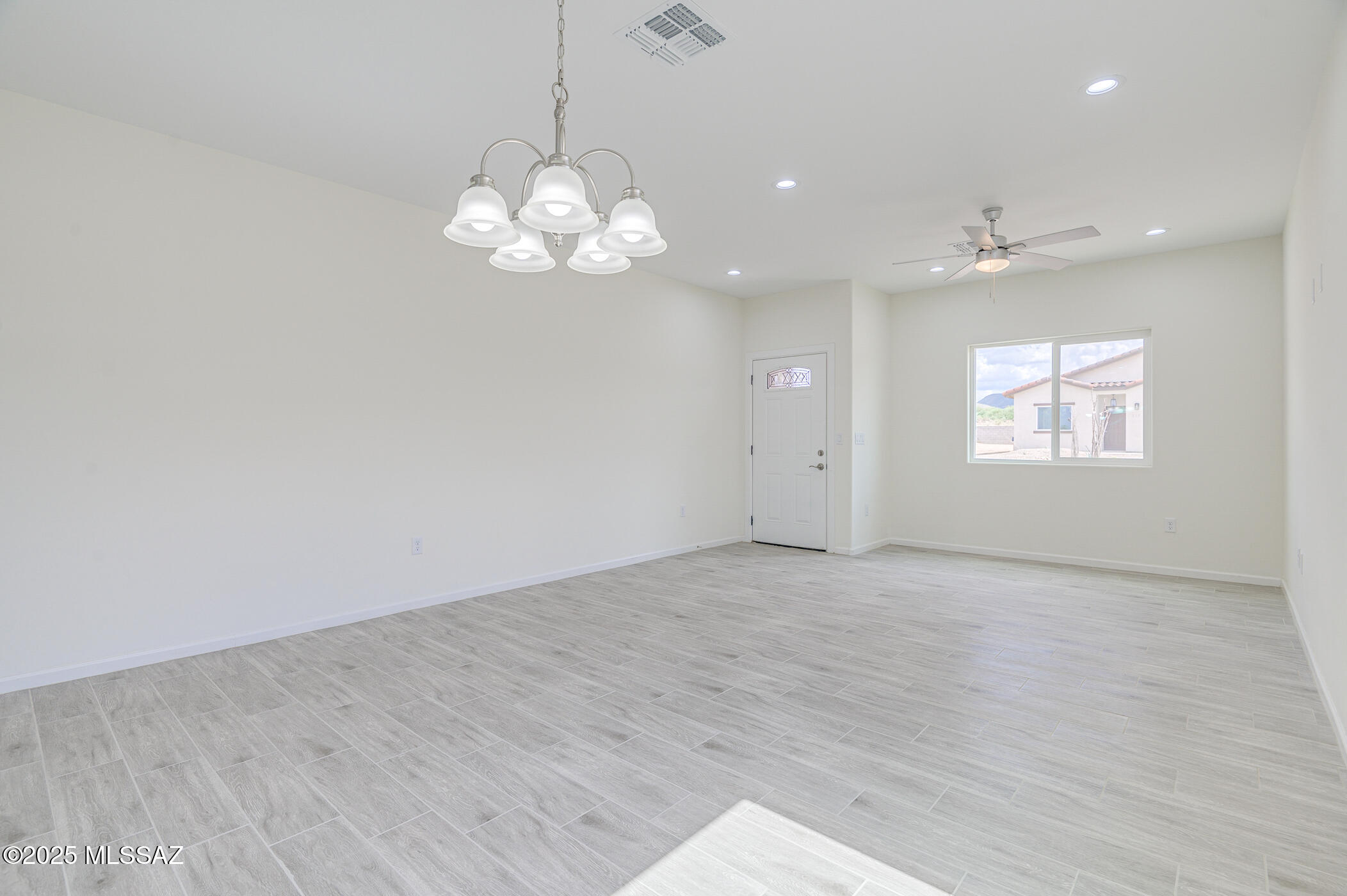 New Tucson Unit NO. 4 (1-203) - Residential