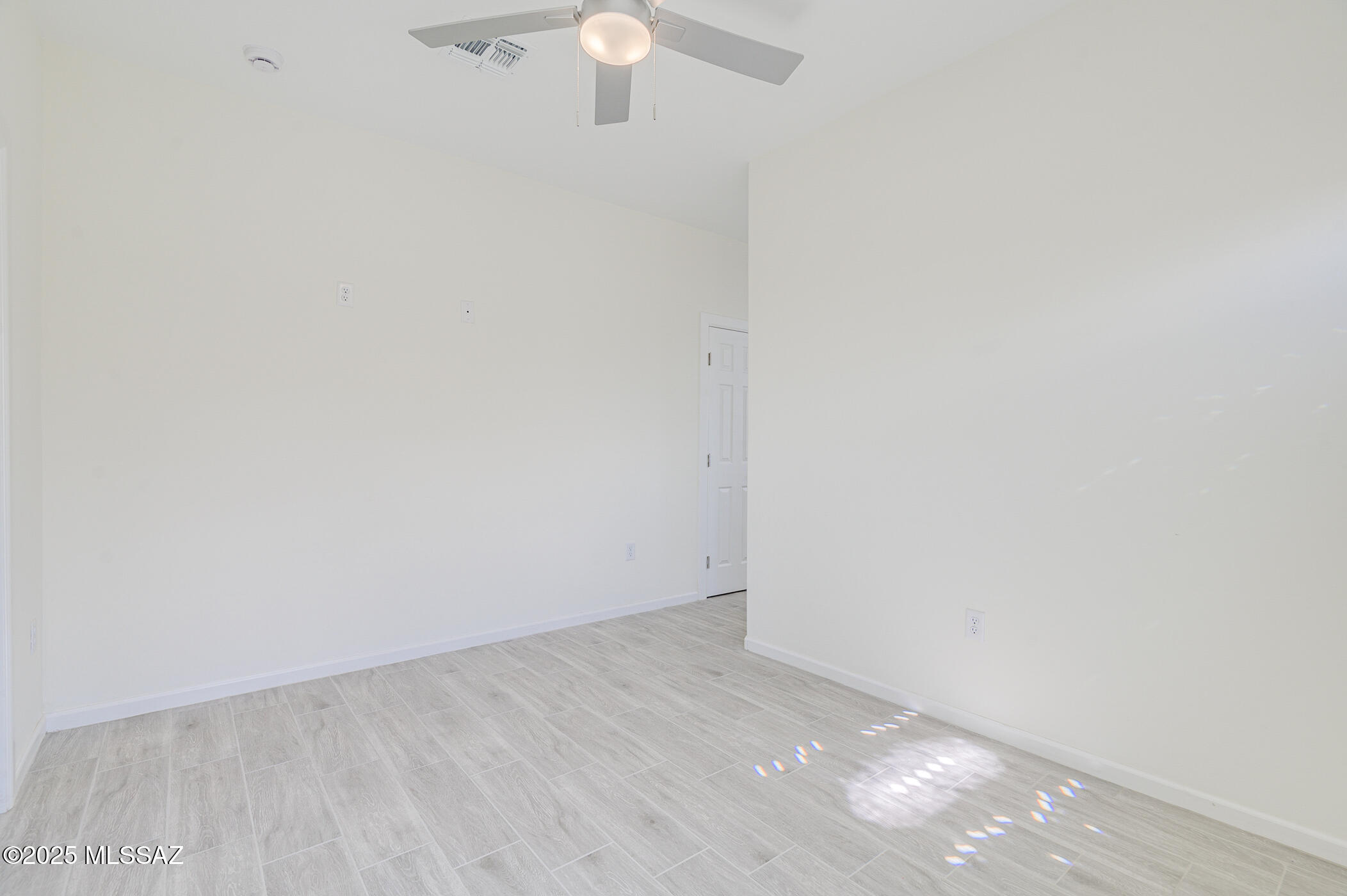 New Tucson Unit NO. 4 (1-203) - Residential
