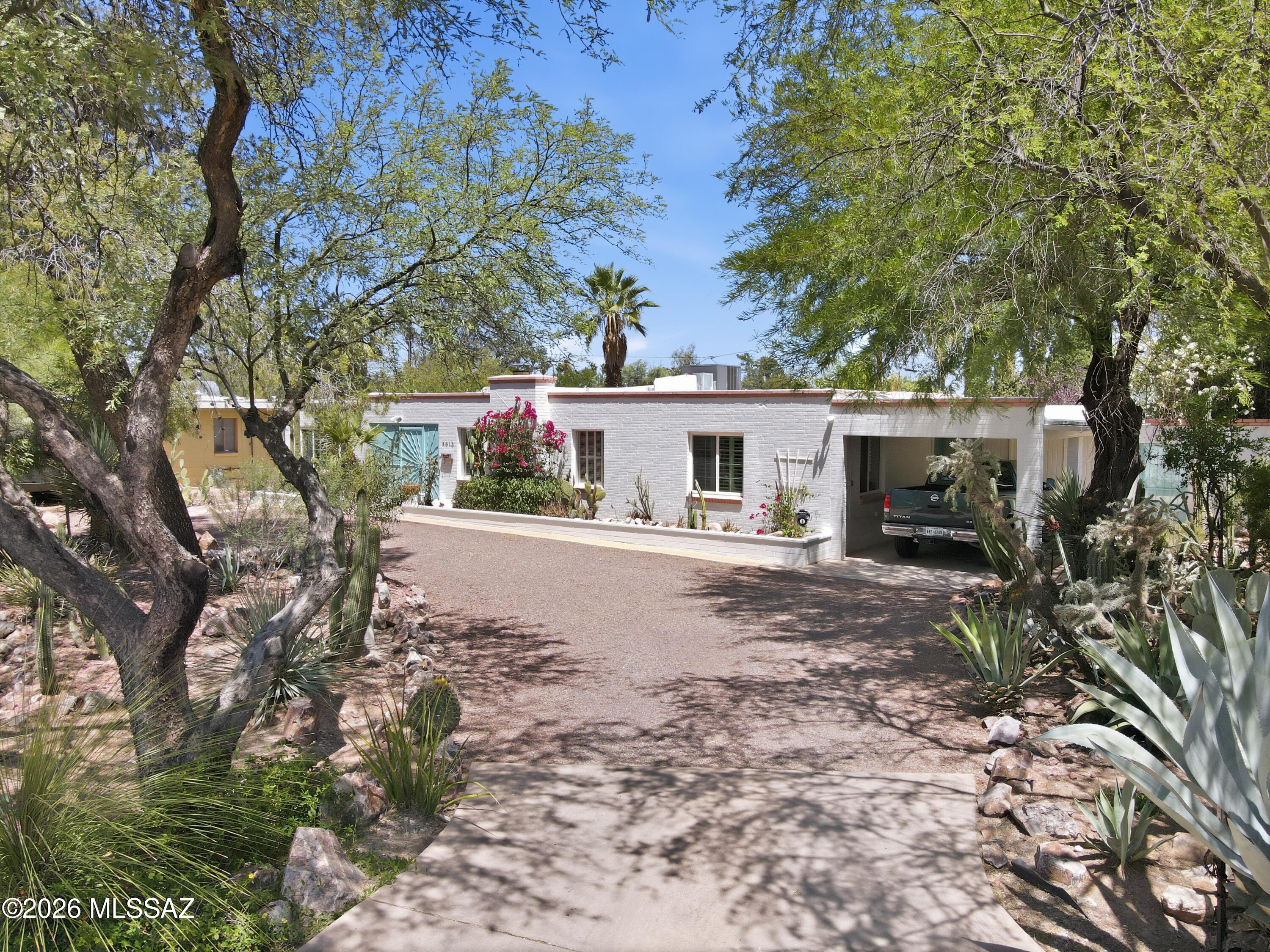 El Montevideo Estates - Residential