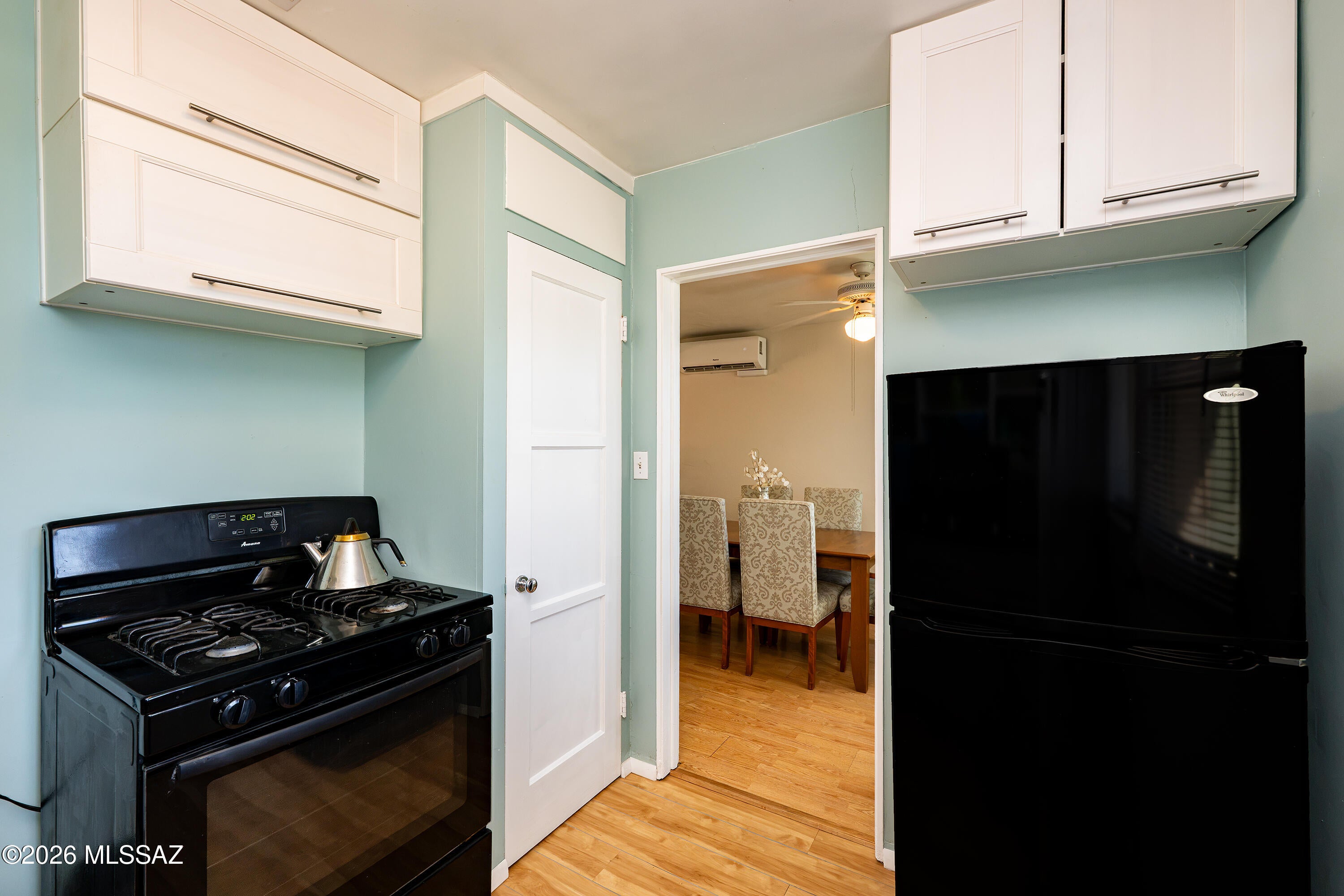 Country Club Manor Condos (1-51) - Residential