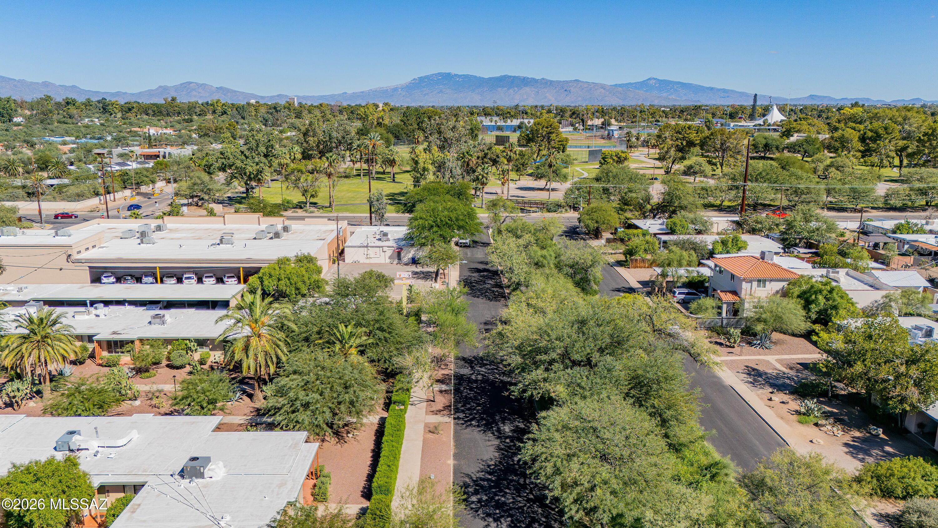 Country Club Manor Condos (1-51) - Residential